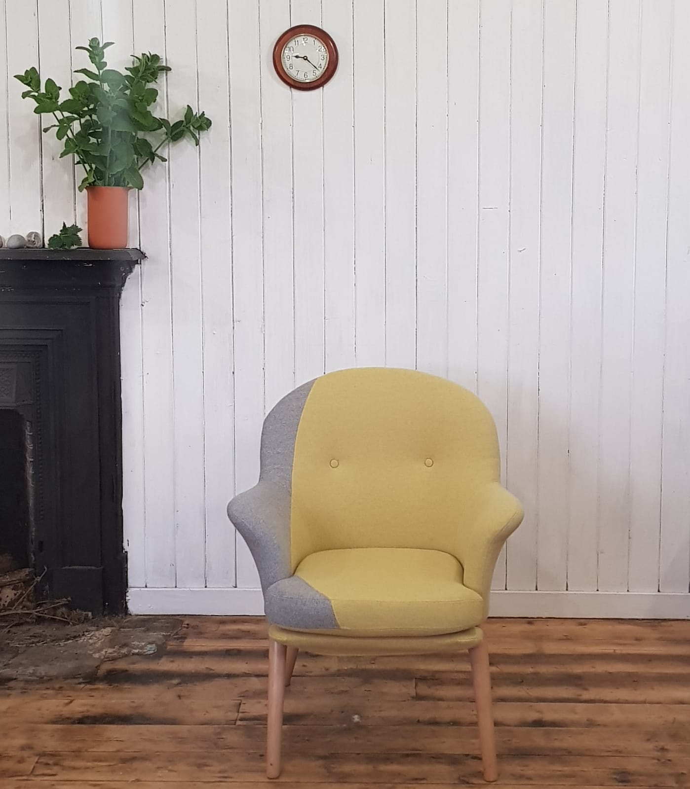 Red Hut Furniture, Upholstered Bedroom/Occasional Chair