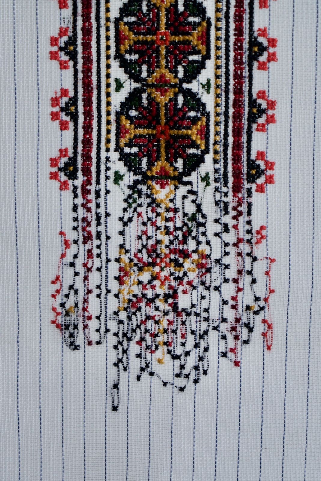 Ayla Dmyterko, Veils of Forgetfulness, 2019-2020