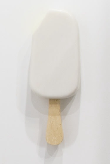 Quiñones. Helado Blanco Purpurina, 2023.