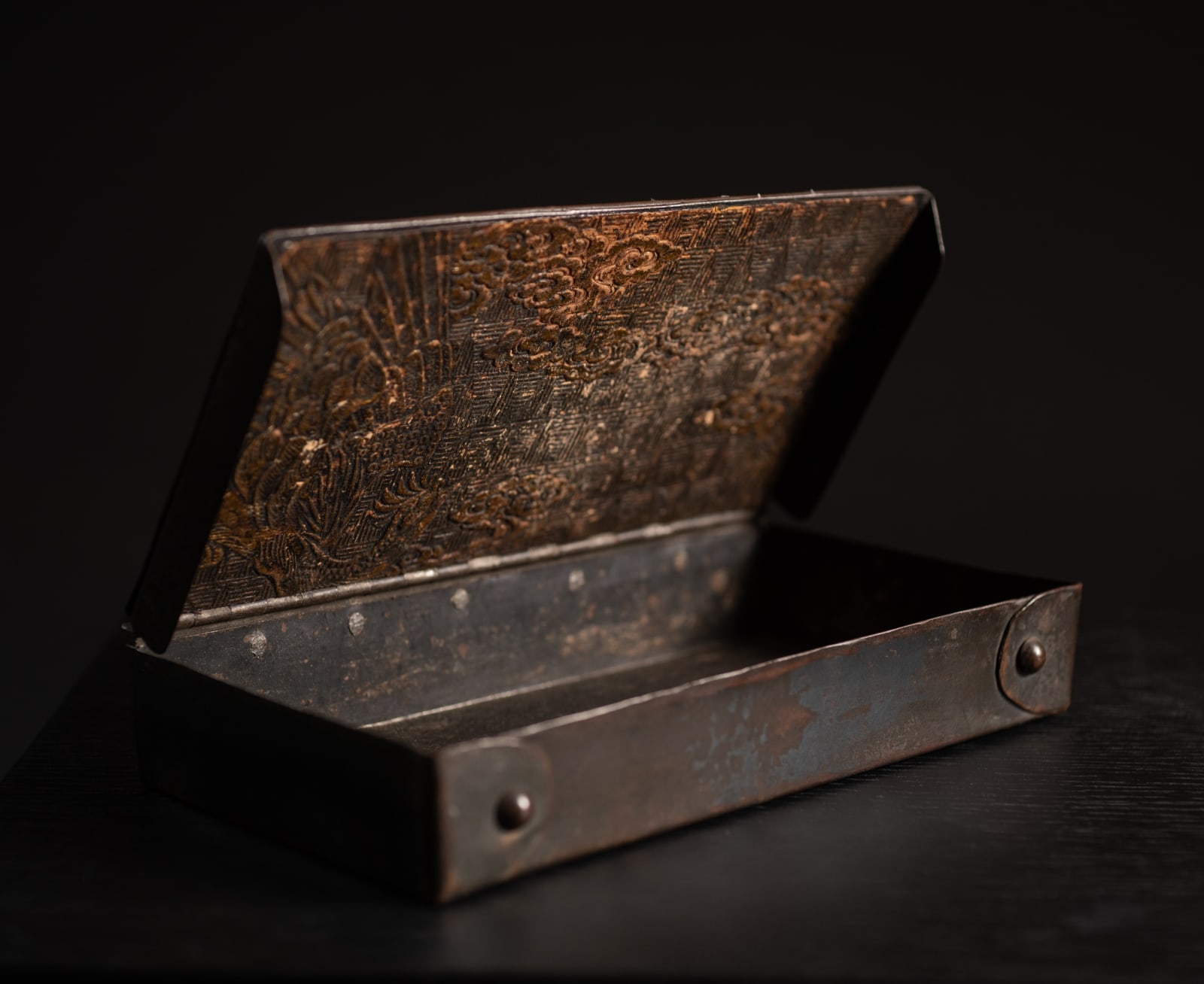 Alfred Daguet, Canine Box,  1908