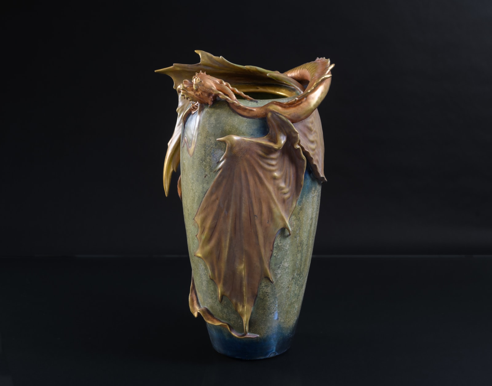 Amphora, Eastern Dragon,  1899-1900