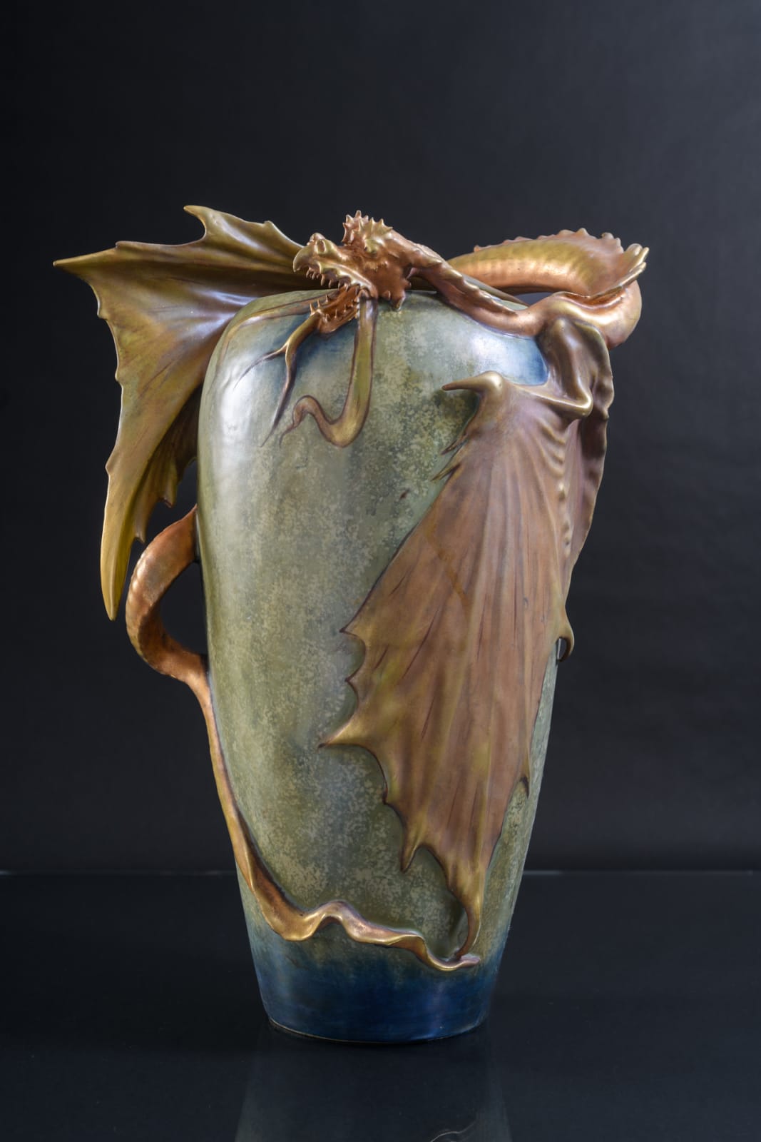 Amphora, Eastern Dragon,  1899-1900
