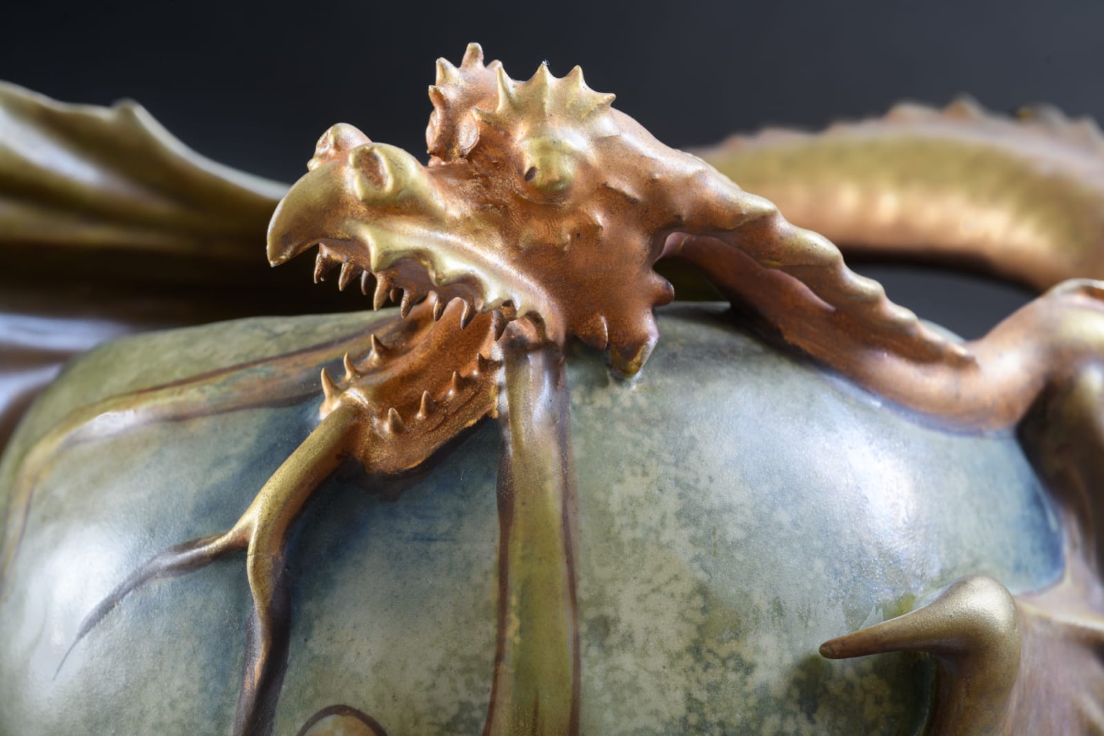 Amphora, Eastern Dragon,  1899-1900