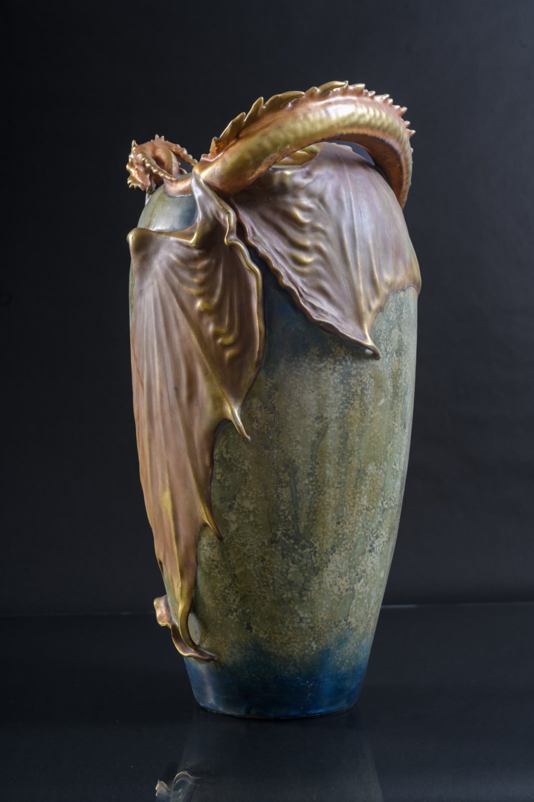 Amphora, Eastern Dragon,  1899-1900