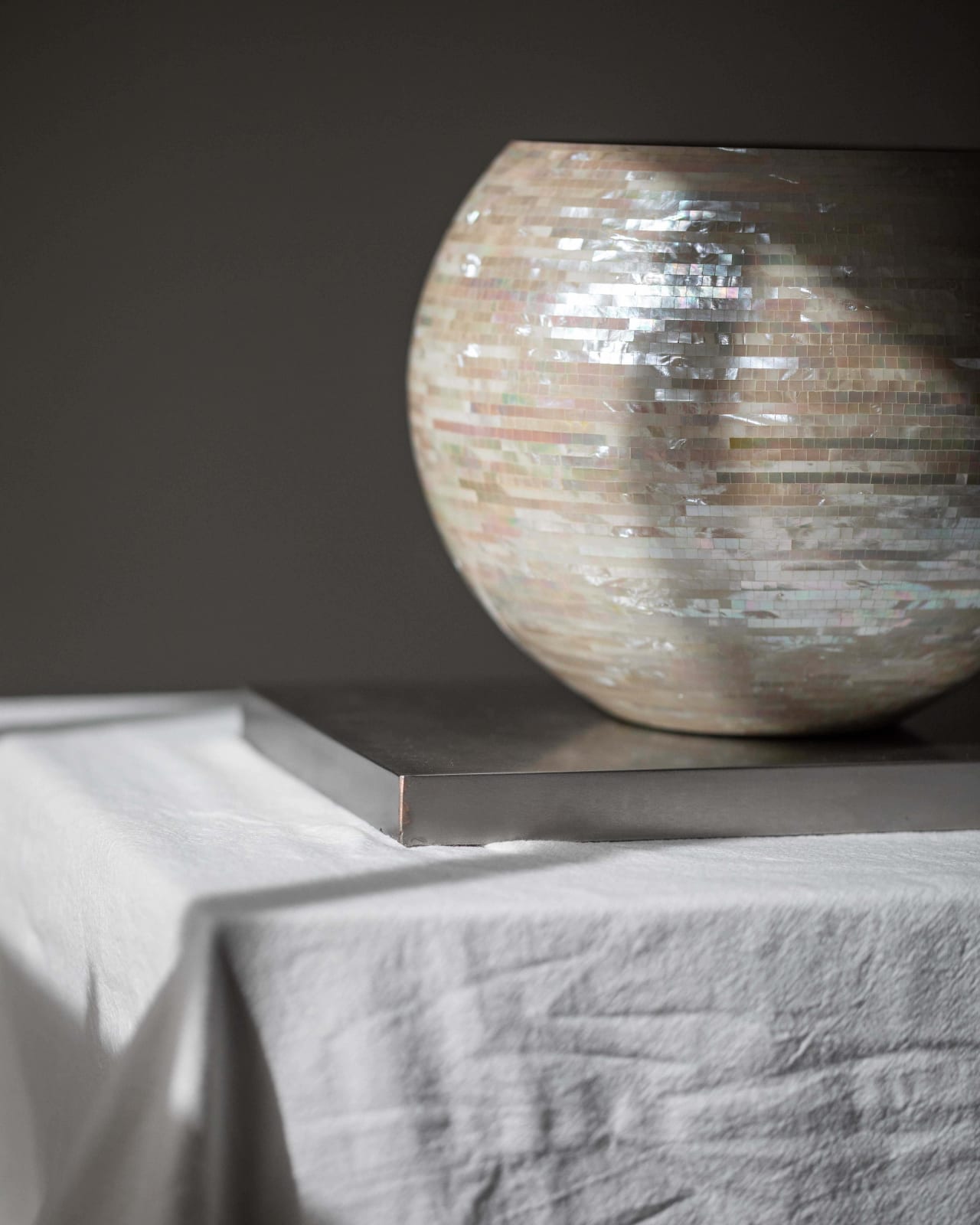 Kim Hyunju, White Pearl Bowl (paired), 2020