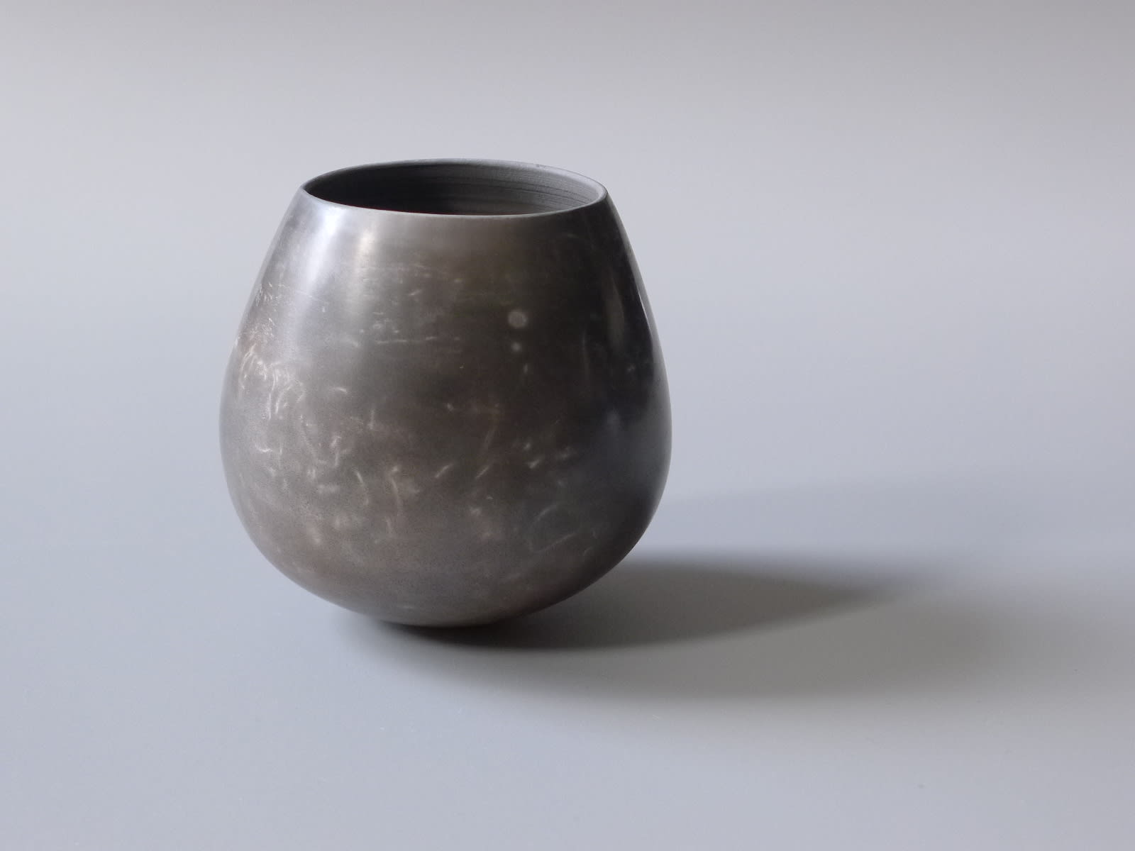 Jo Gifford, Pitfired Vessel #186