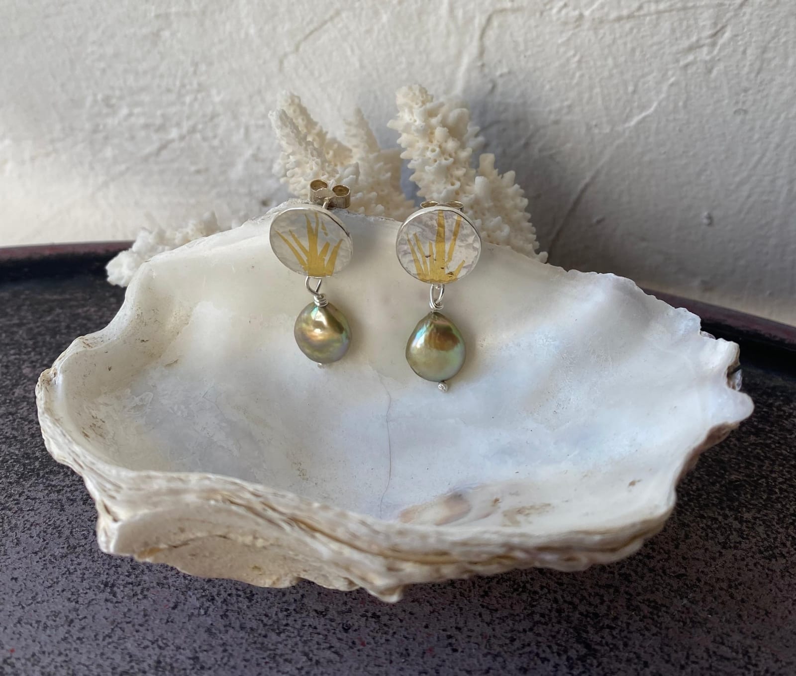 Anne Emerson, Gold and silver pearl drop earrings