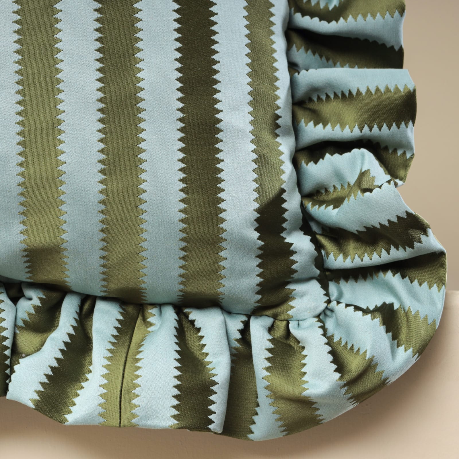 Stripe Cushion 03