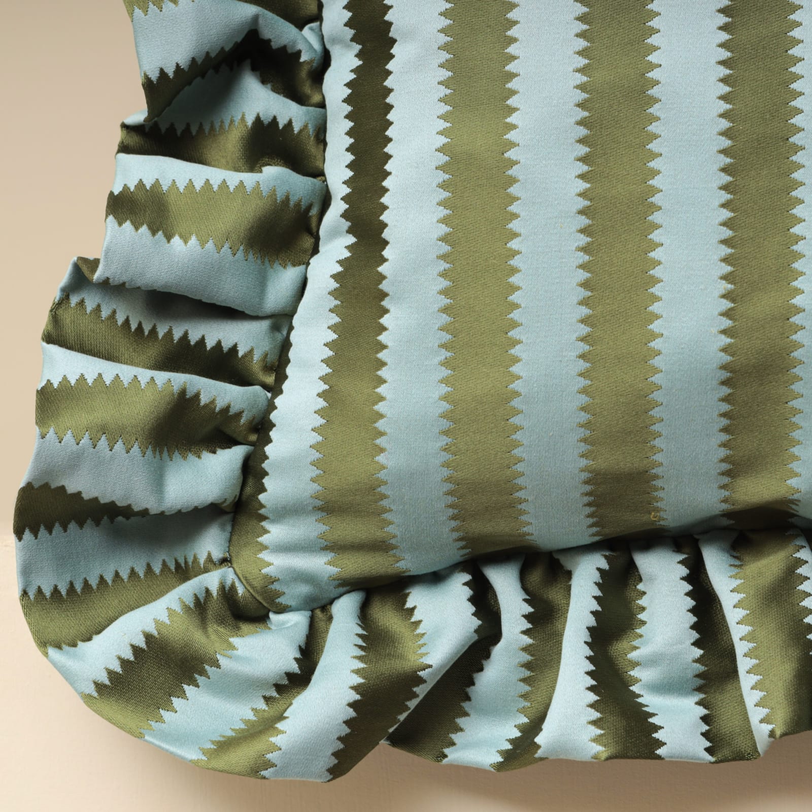 Stripe Cushion 03