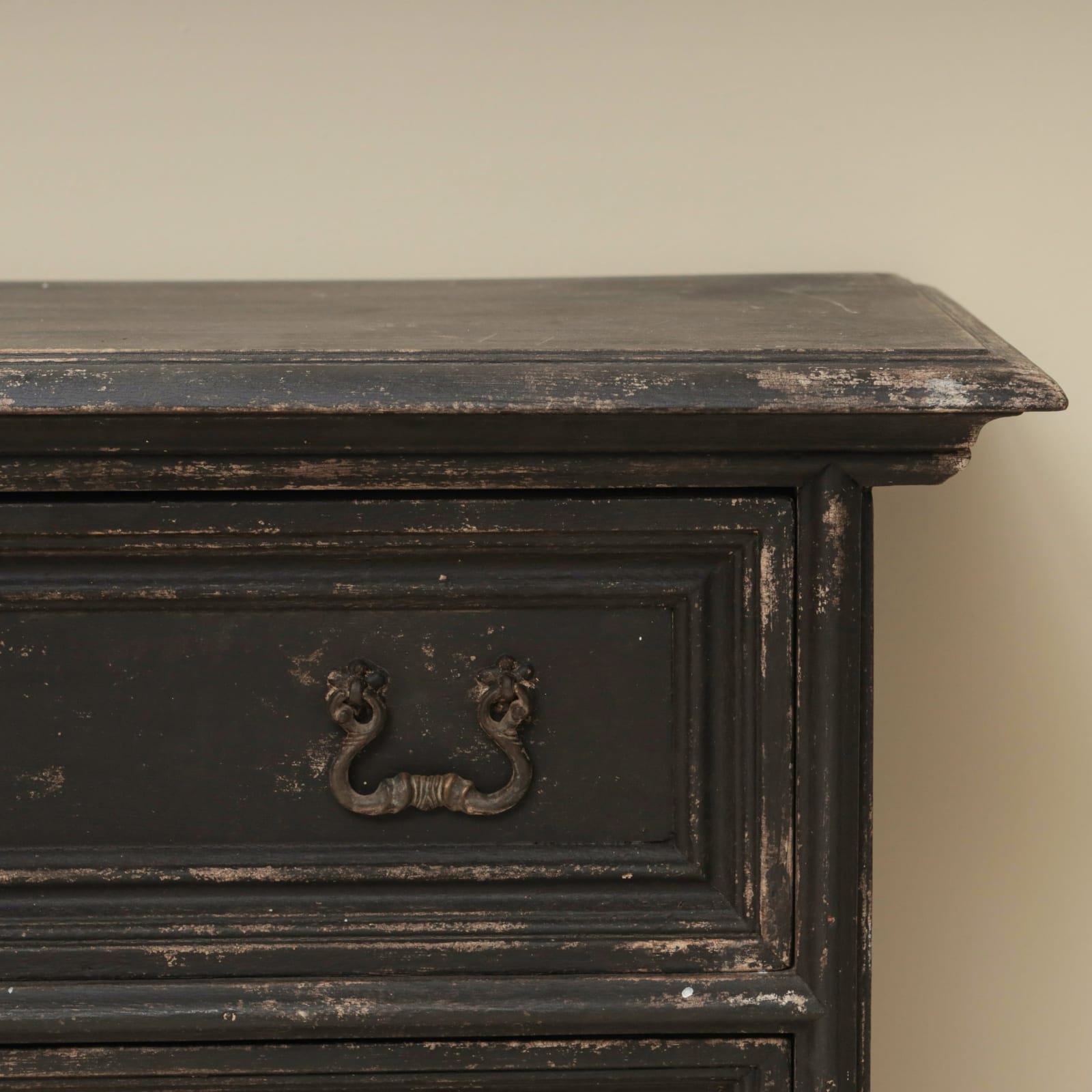 BEDSIDE DRAWERS