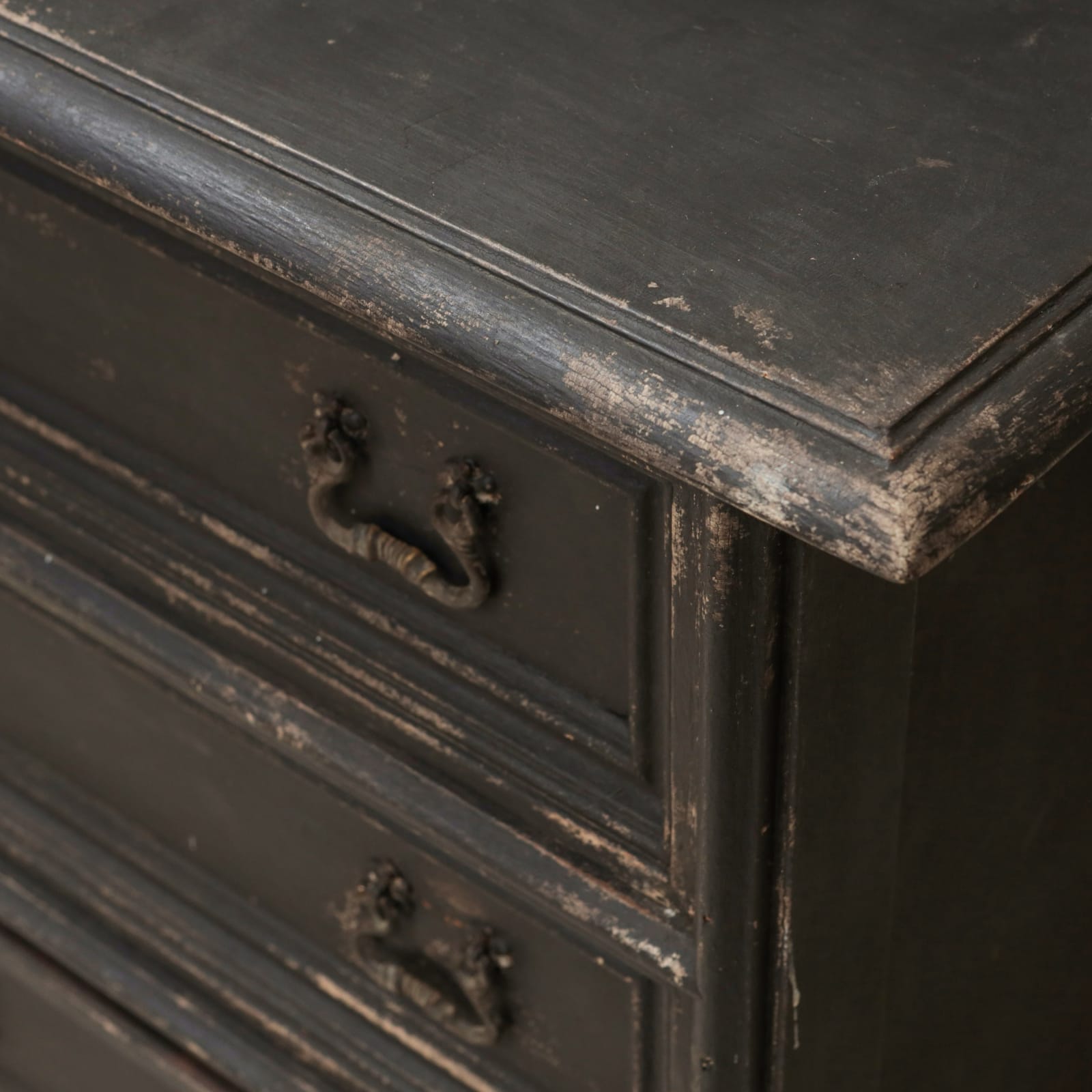BEDSIDE DRAWERS