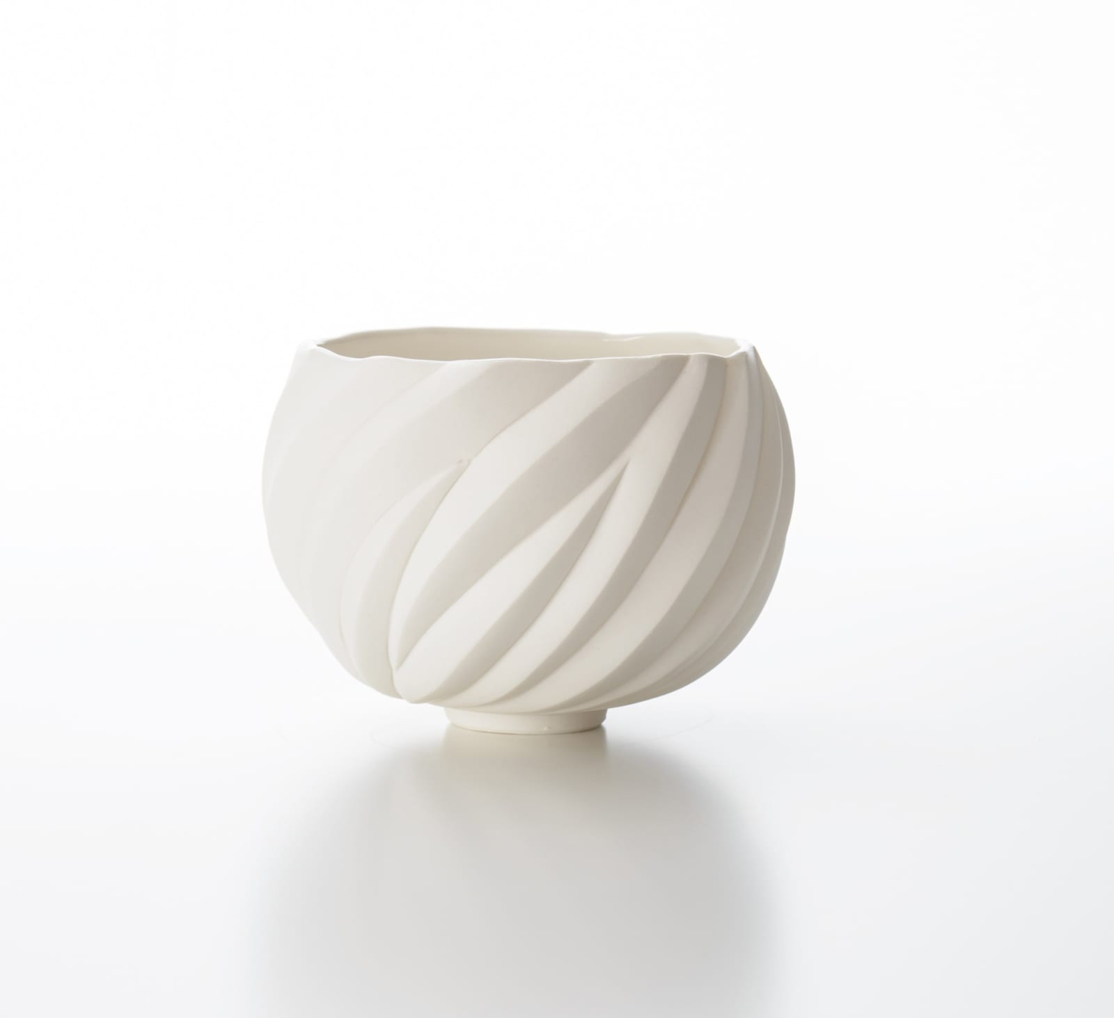 高橋 奈己, 白磁茶碗, 2019