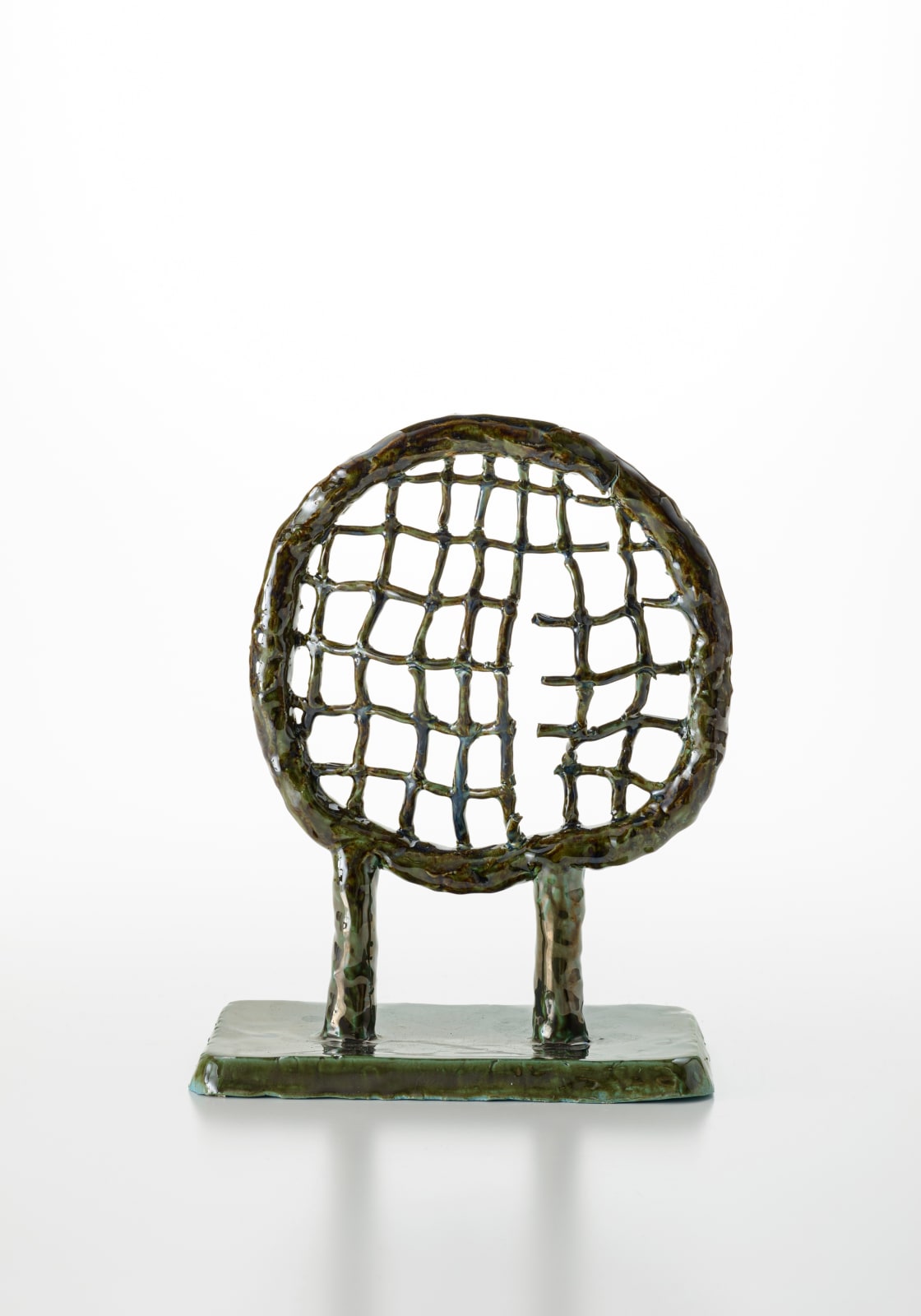 梅津 庸一, 円形のネットフェンスと強い風, 2020