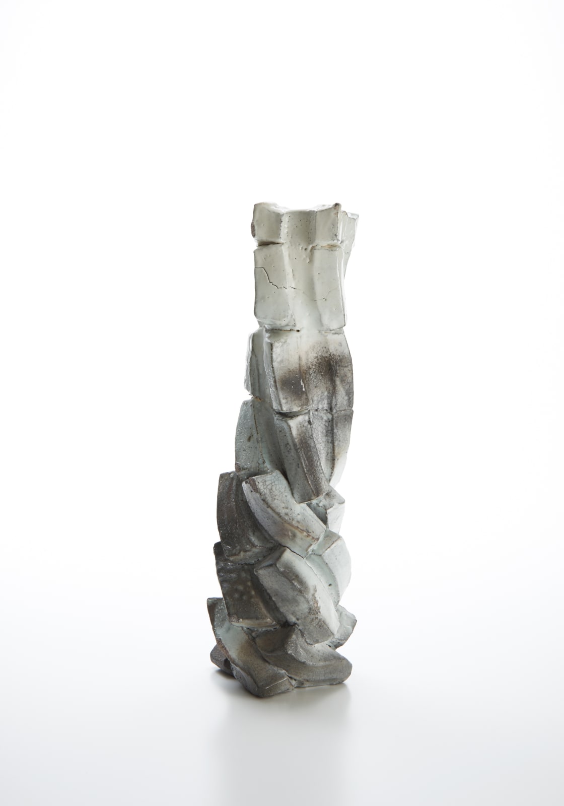 道川 省三, Sculptural Form 粉引炭化, 2016
