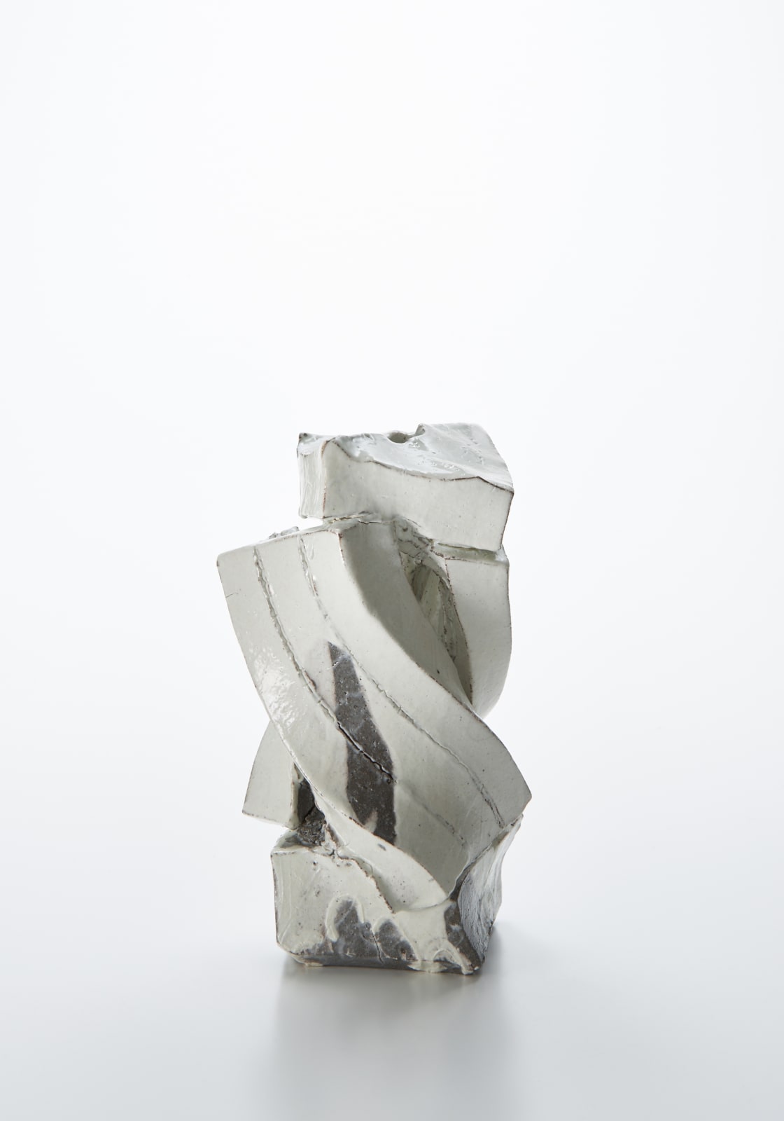 道川 省三, Sculptural Form 粉引, 2018