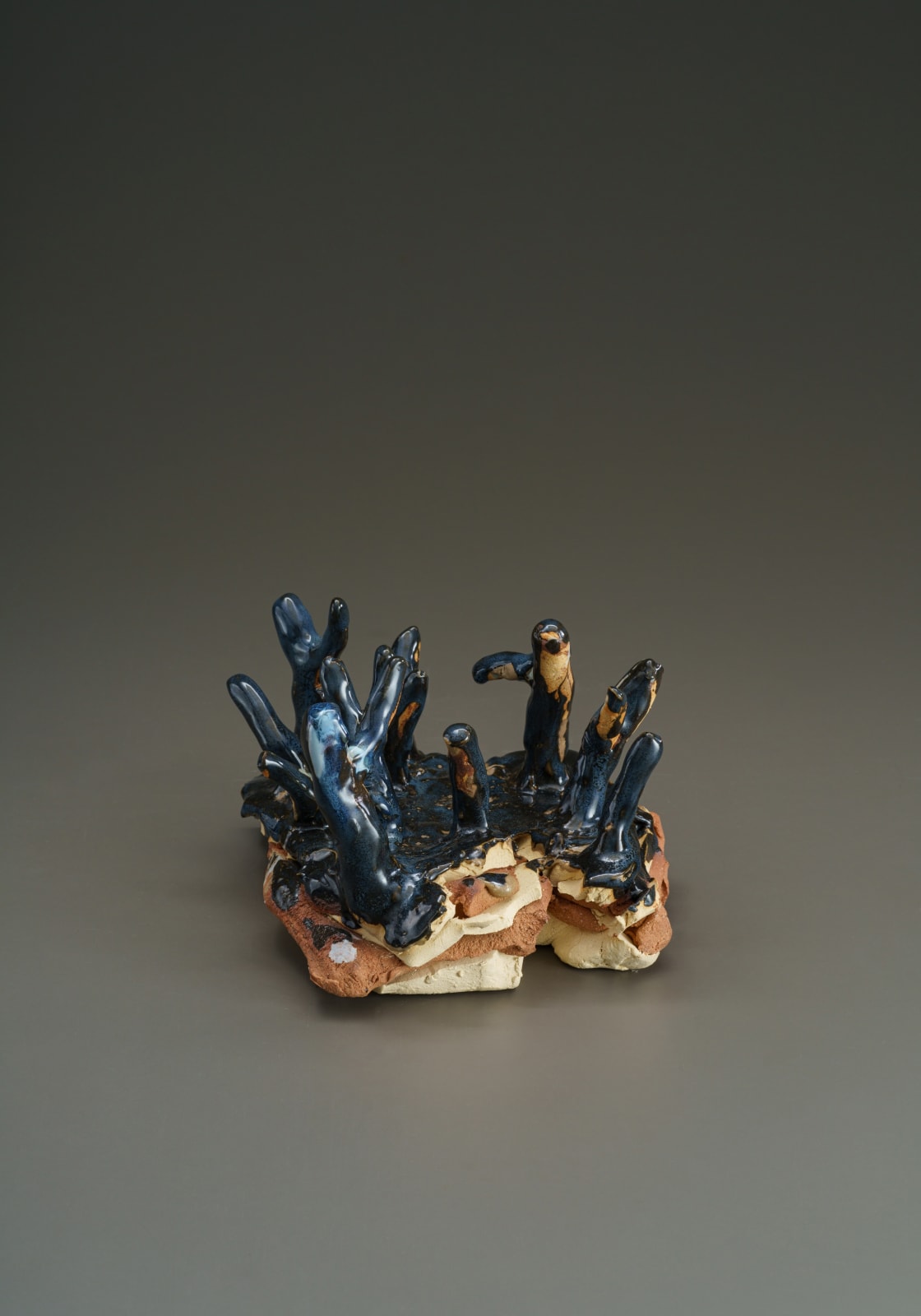 梅津 庸一, 暗い森, 2023