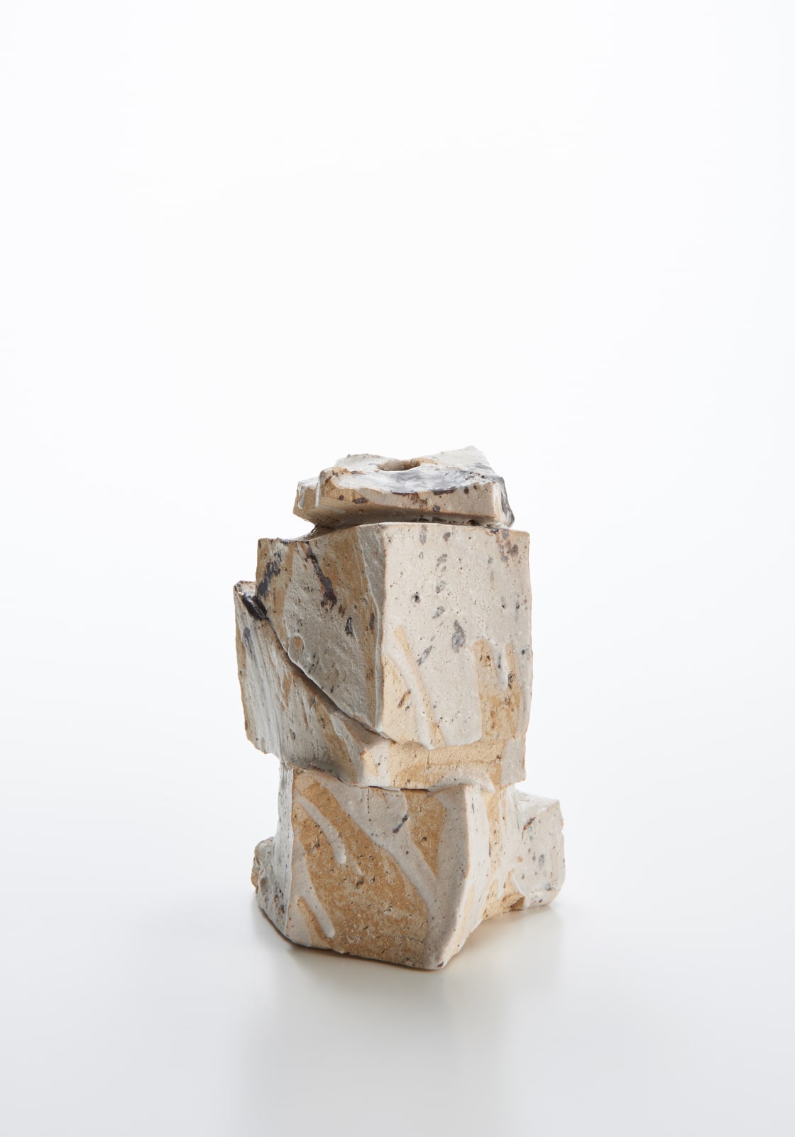道川 省三, Sculptural Form 志野, 2018