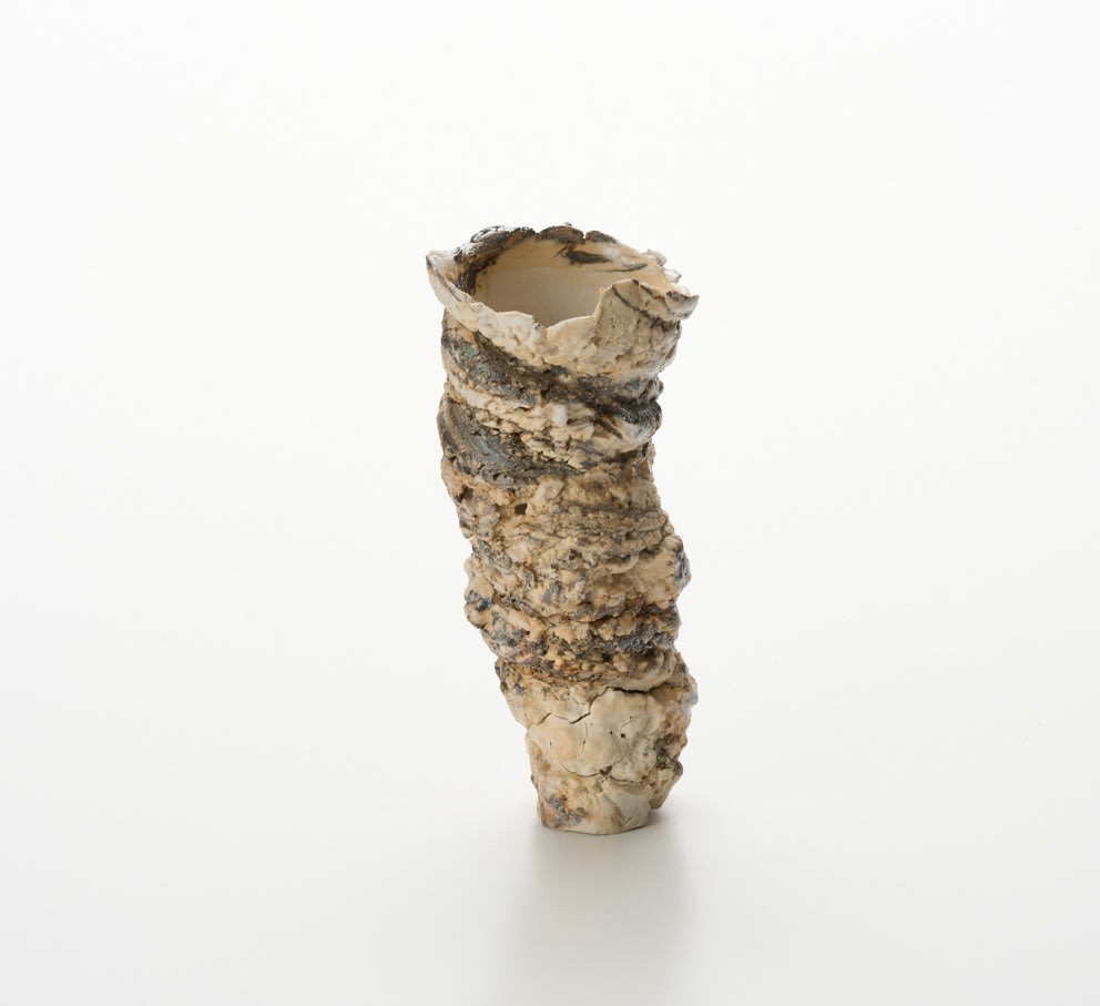 サム・チャット, Torqued Form, Porcelain Bizen Clay Interventions 1, 2024