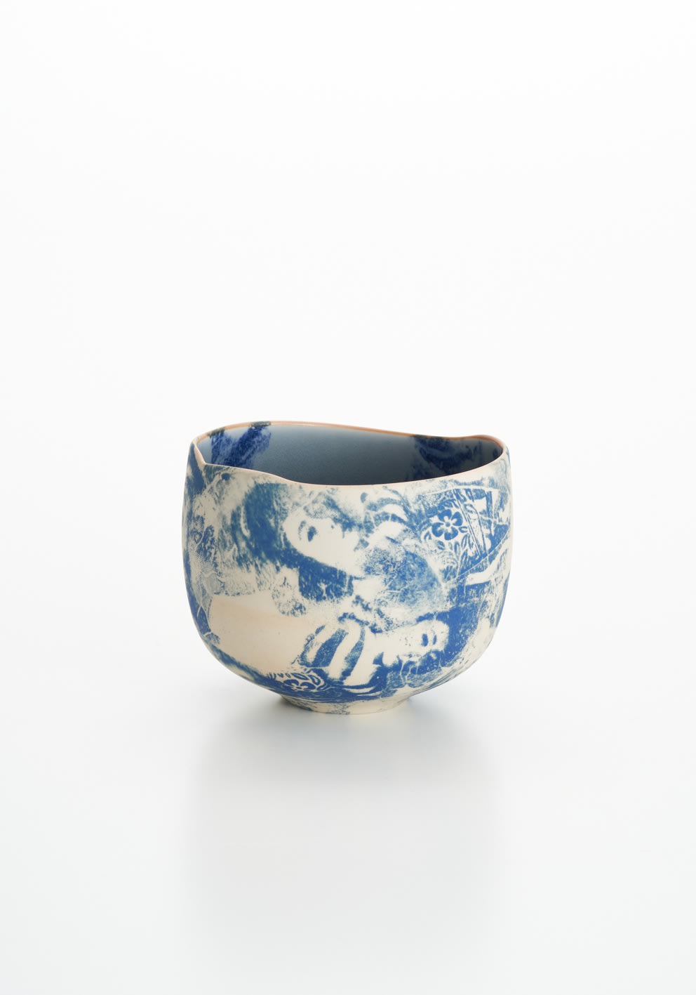 多和田有希＋福本双紅, 青い霊（茶碗）, 2025 | Sokyo Gallery