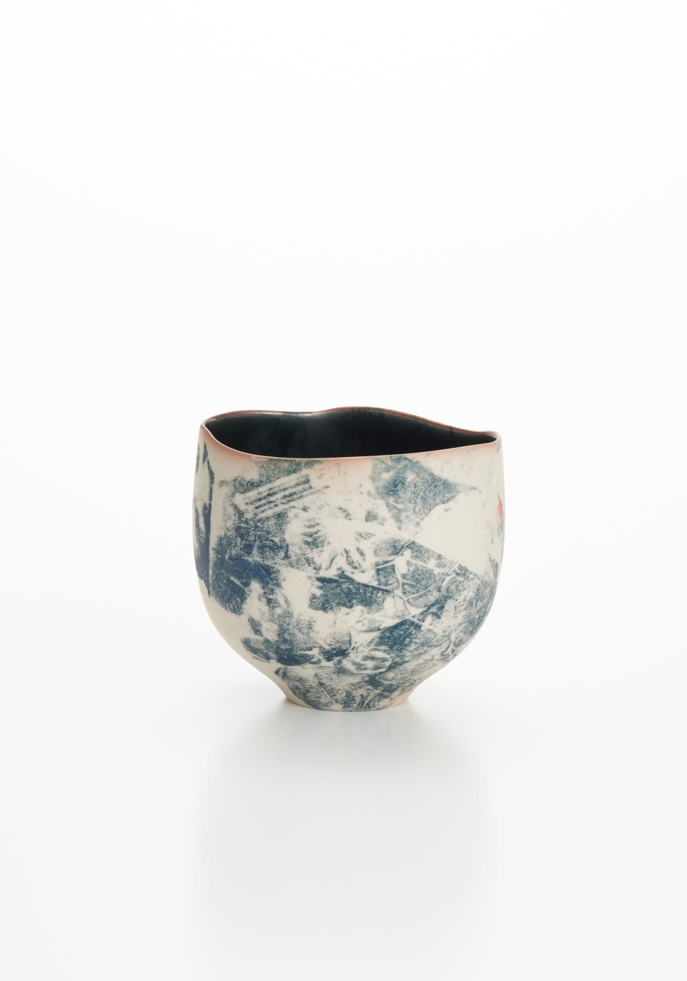 多和田有希＋福本双紅, 青い霊（茶碗）, 2023