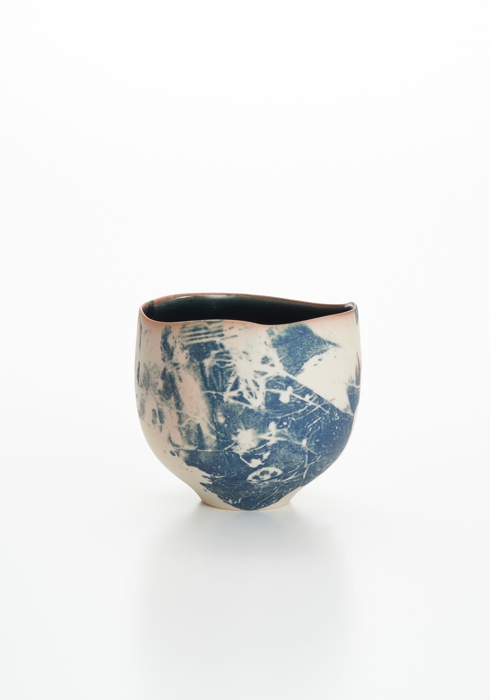 多和田有希＋福本双紅, 青い霊（茶碗）, 2023
