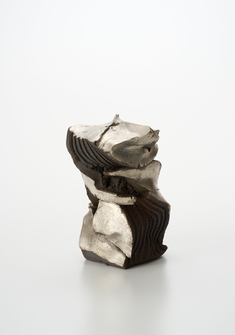 道川 省三, Tanka with Silver Sculptural Form, 2025