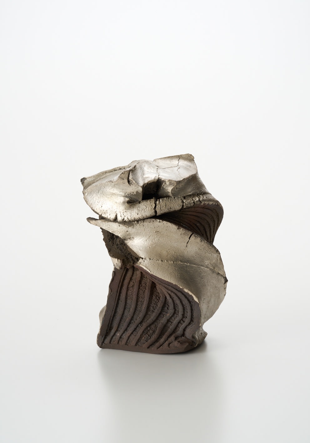 道川 省三, Tanka with Silver Sculptural Form, 2025