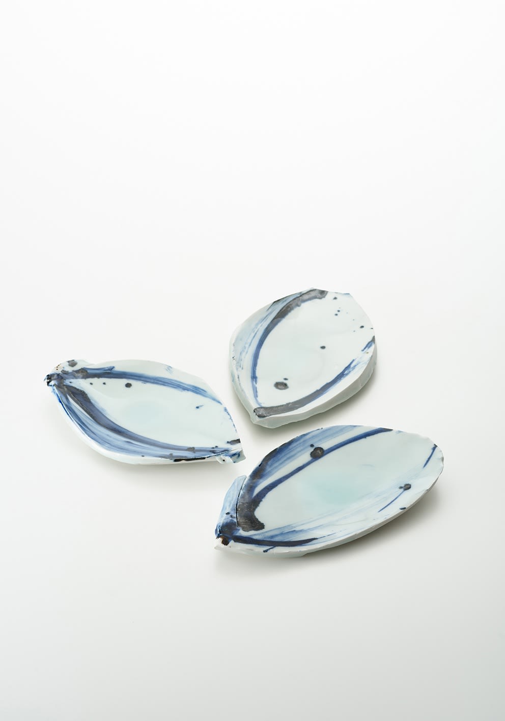 加藤 委, 染付葉皿, 2013