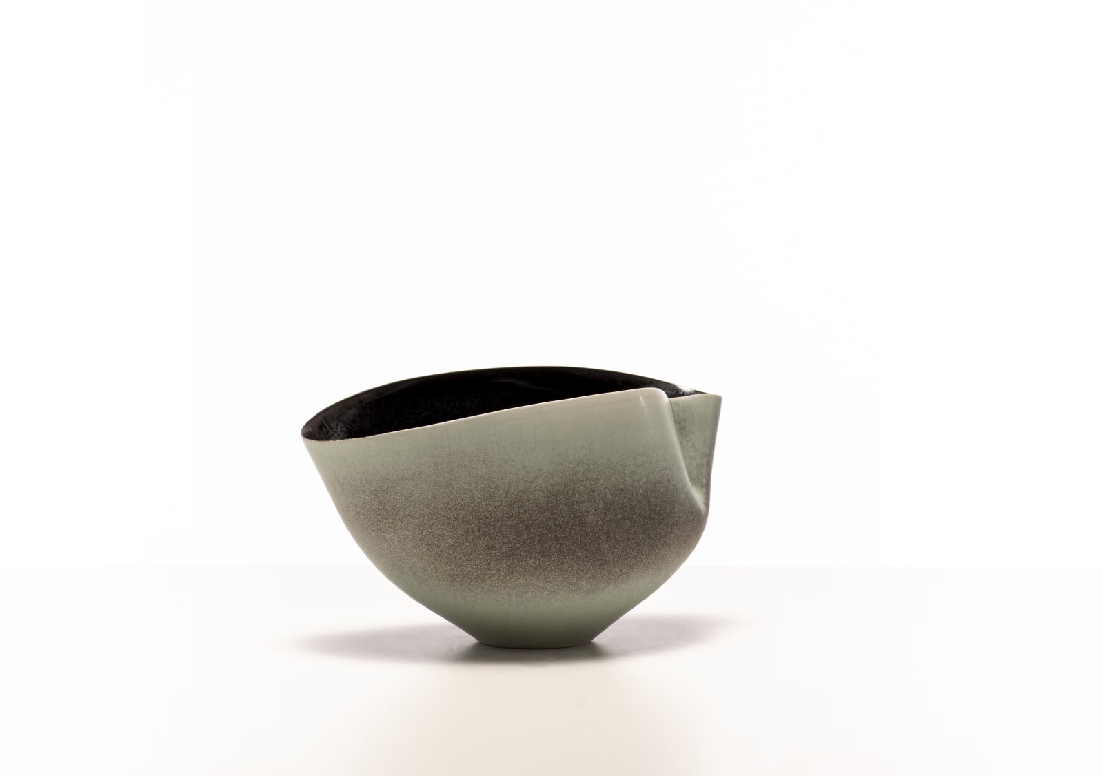 サラ・フリン, Low Flection Bowl, 2019