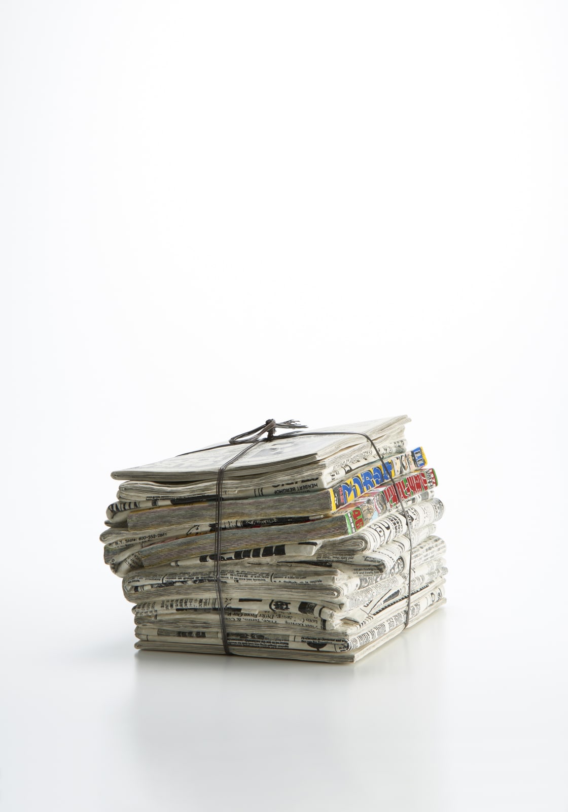 三島 喜美代, Newspaper P-18B, 2018