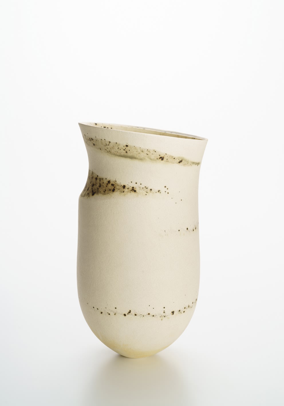 ジェニファー・リー, Pale, Aspeckled Traces, Speckled Olive, 2022