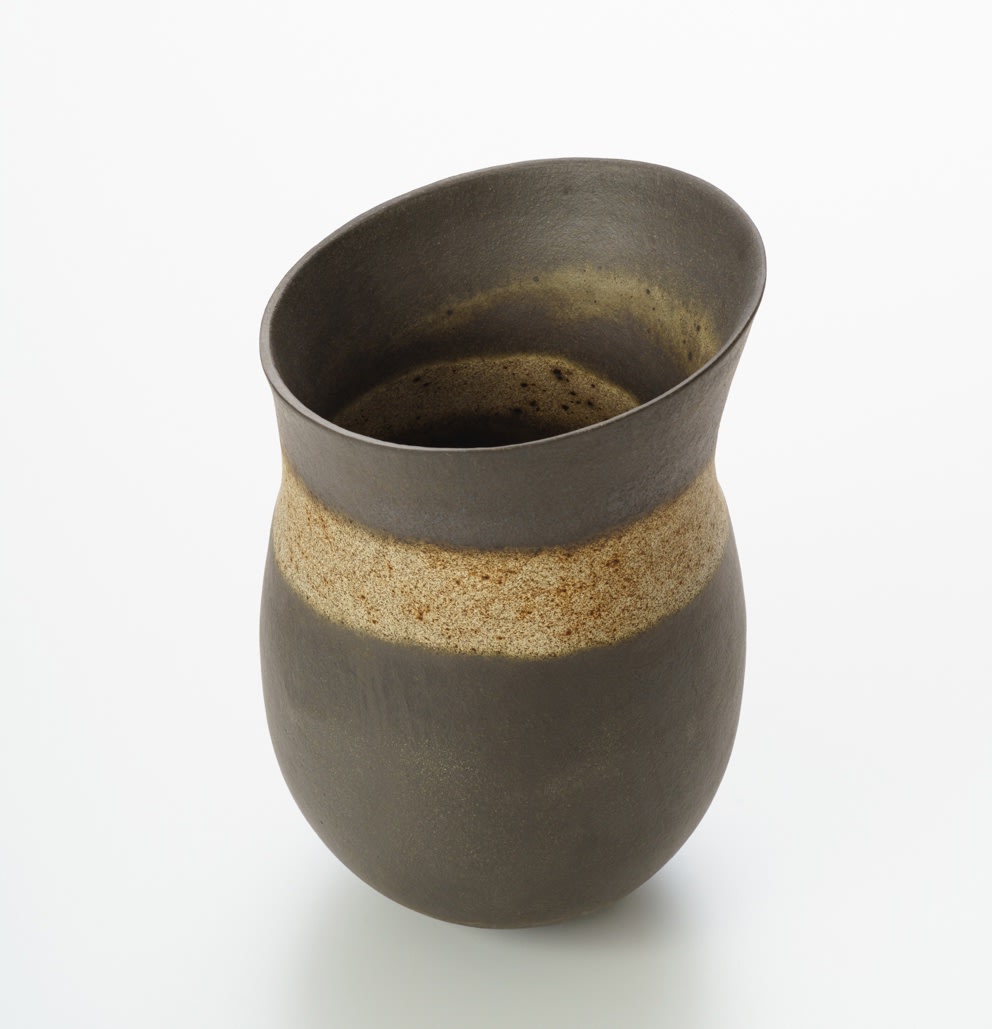 ジェニファー・リー, Dark Metallic, Rusty Specked Ring, Vanishing Traces, Charred Flashing, 2022