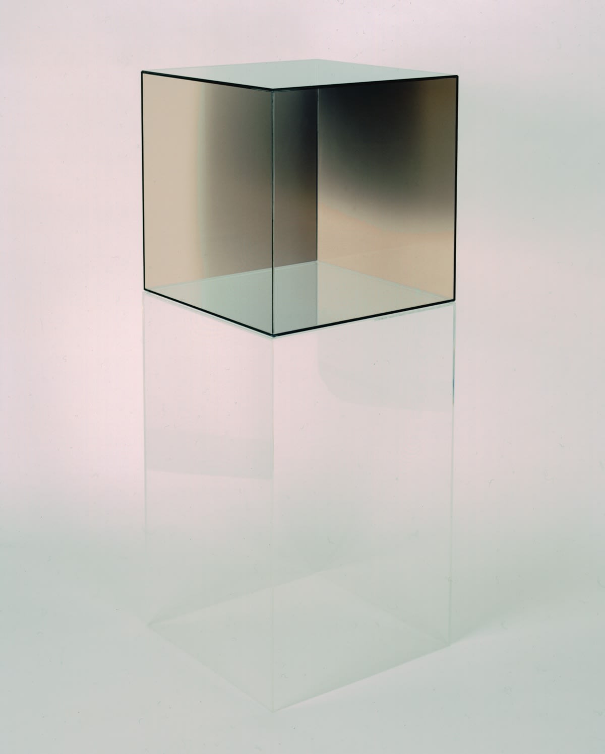 Larry Bell, Cube #15 (Amber), 2005