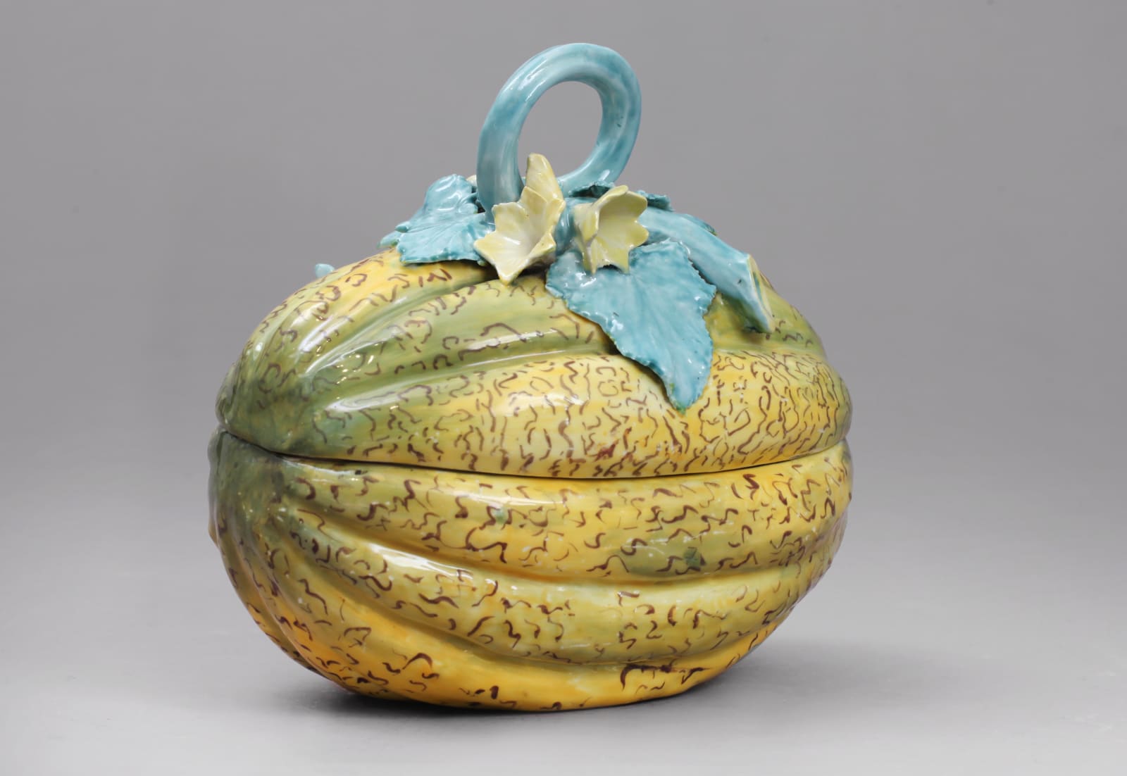 A rare Chelsea Porcelain Phytomorphic Melon Dessert Tureen and Cover, Circa 1754-56