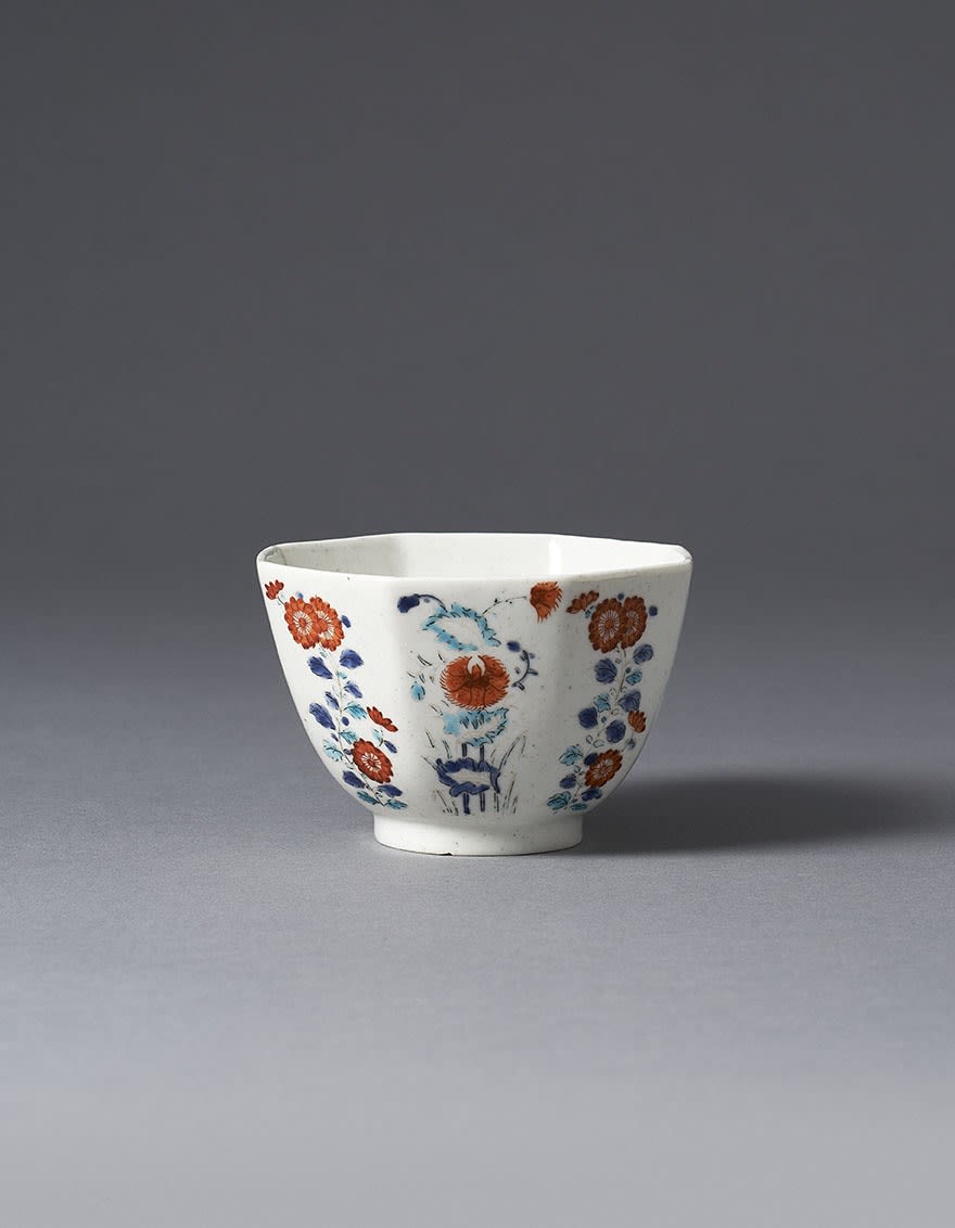 Rare Chelsea Octagonal Teabowl Of Large Size, Circa 1749-52