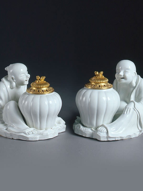 Pair of Chantilly Seated Laughing Pagodas, Circa 1730