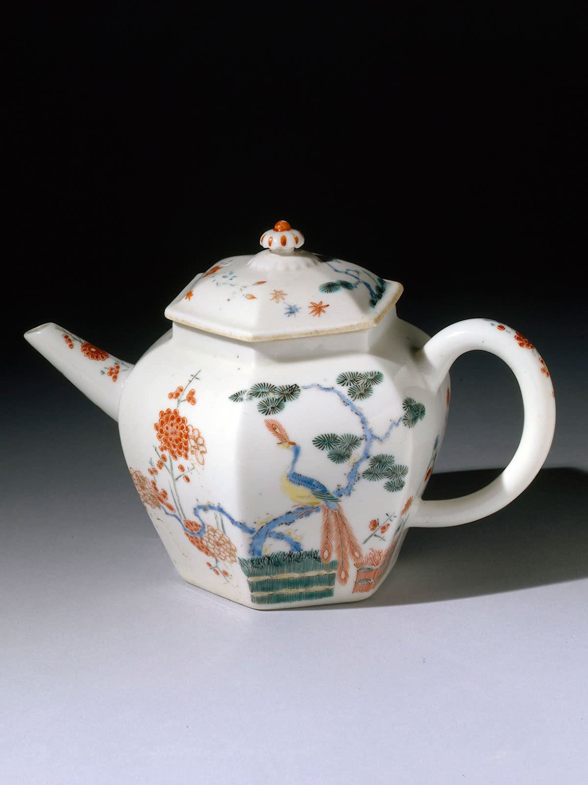 Chelsea Hexagonal Teapot and Cover, Circa 1749-52