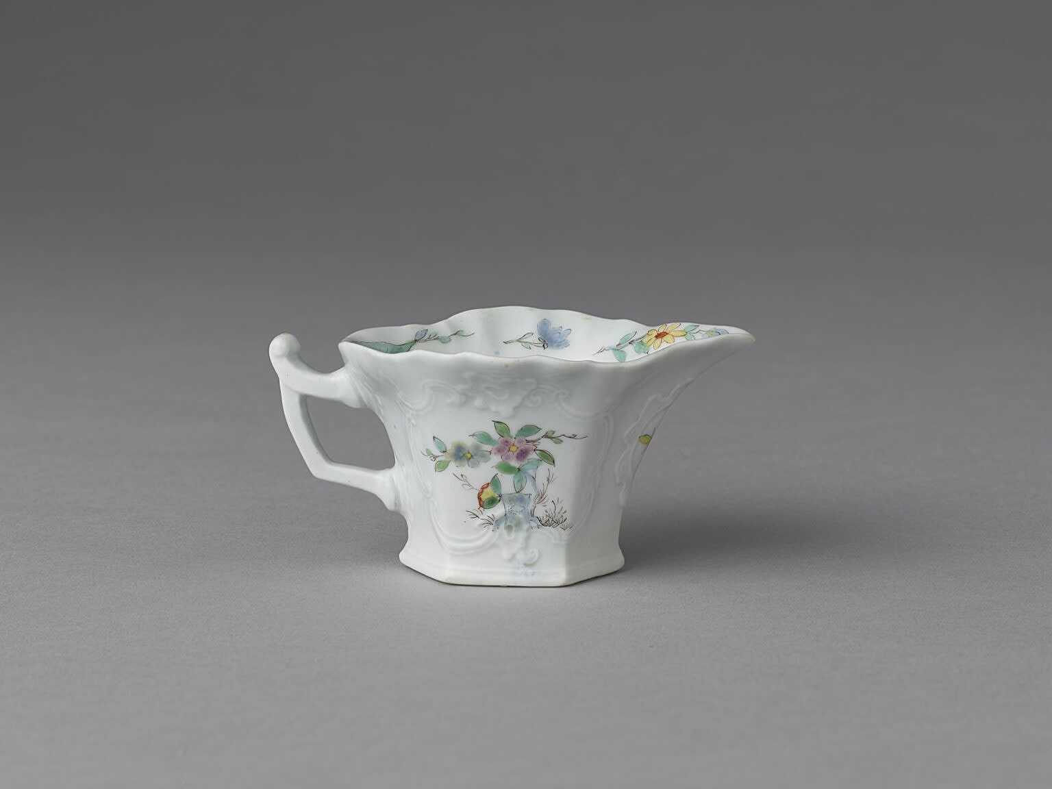 An Extremely Rare Early Worcester Creamboat, Circa 1752