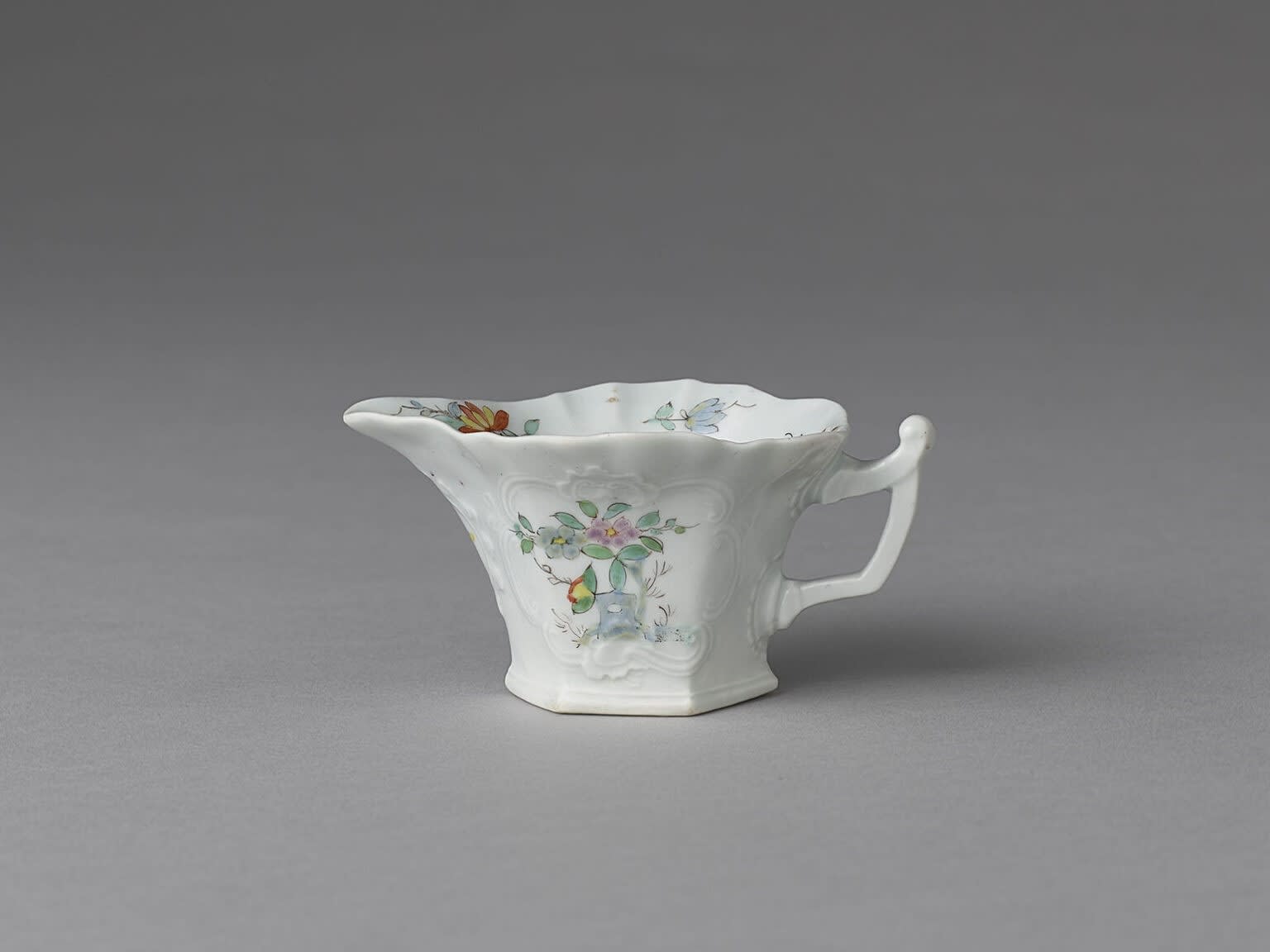 An Extremely Rare Early Worcester Creamboat, Circa 1752