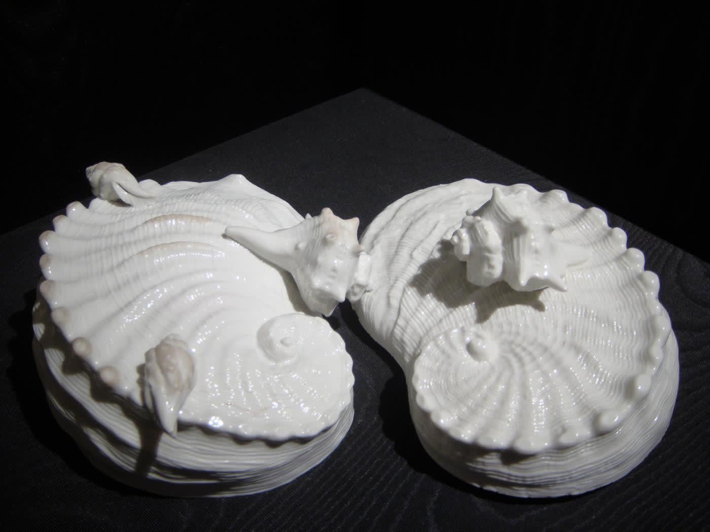 Nymphenburg Shell Butter Box and Cover, Circa 1765-70