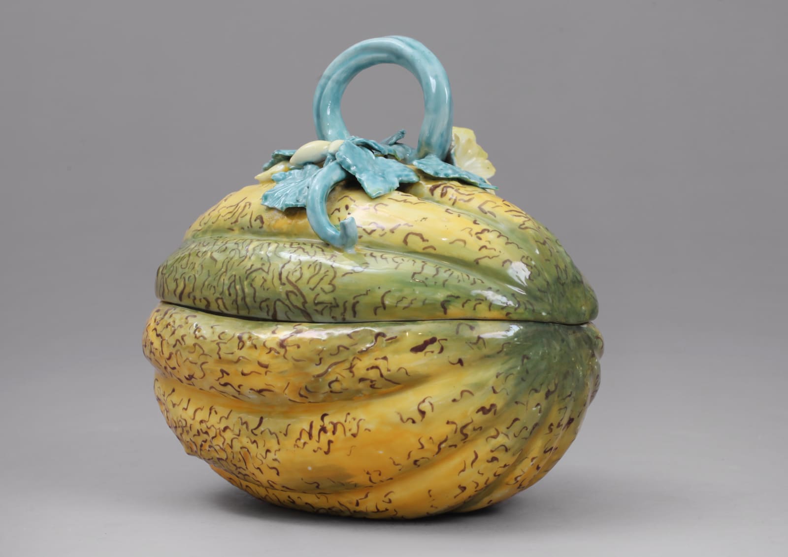 A rare Chelsea Porcelain Phytomorphic Melon Dessert Tureen and Cover, Circa 1754-56