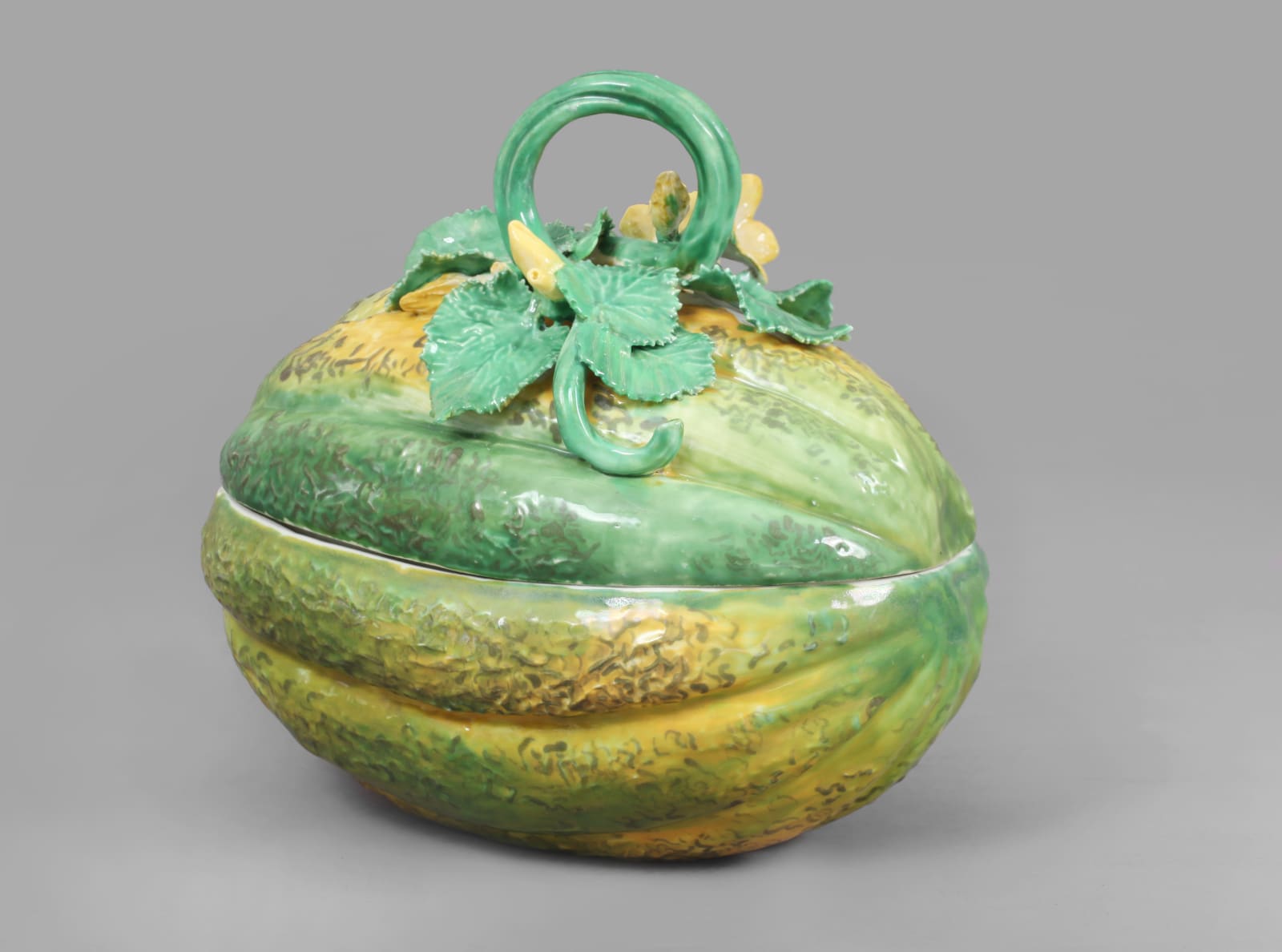 A rare Chelsea Porcelain Phytomorphic Melon Dessert Tureen and Cover, Circa 1754-56