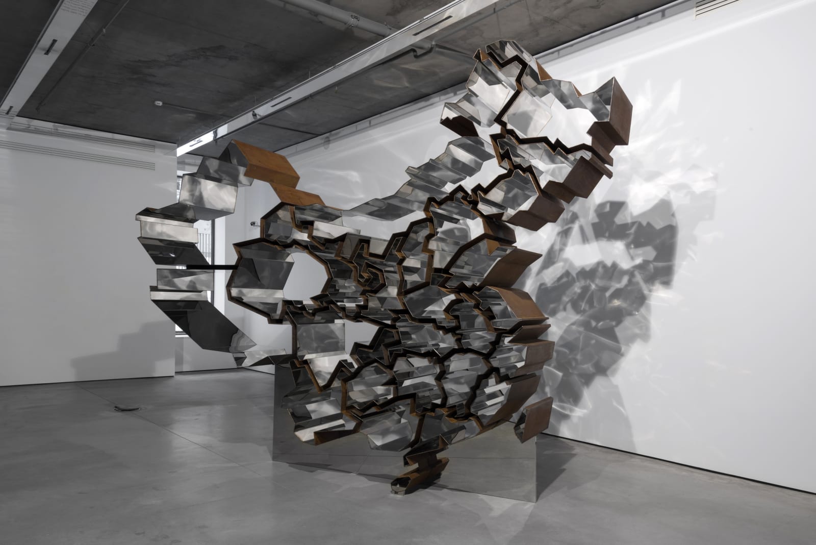 Ron Arad, Free Standing China, 2009