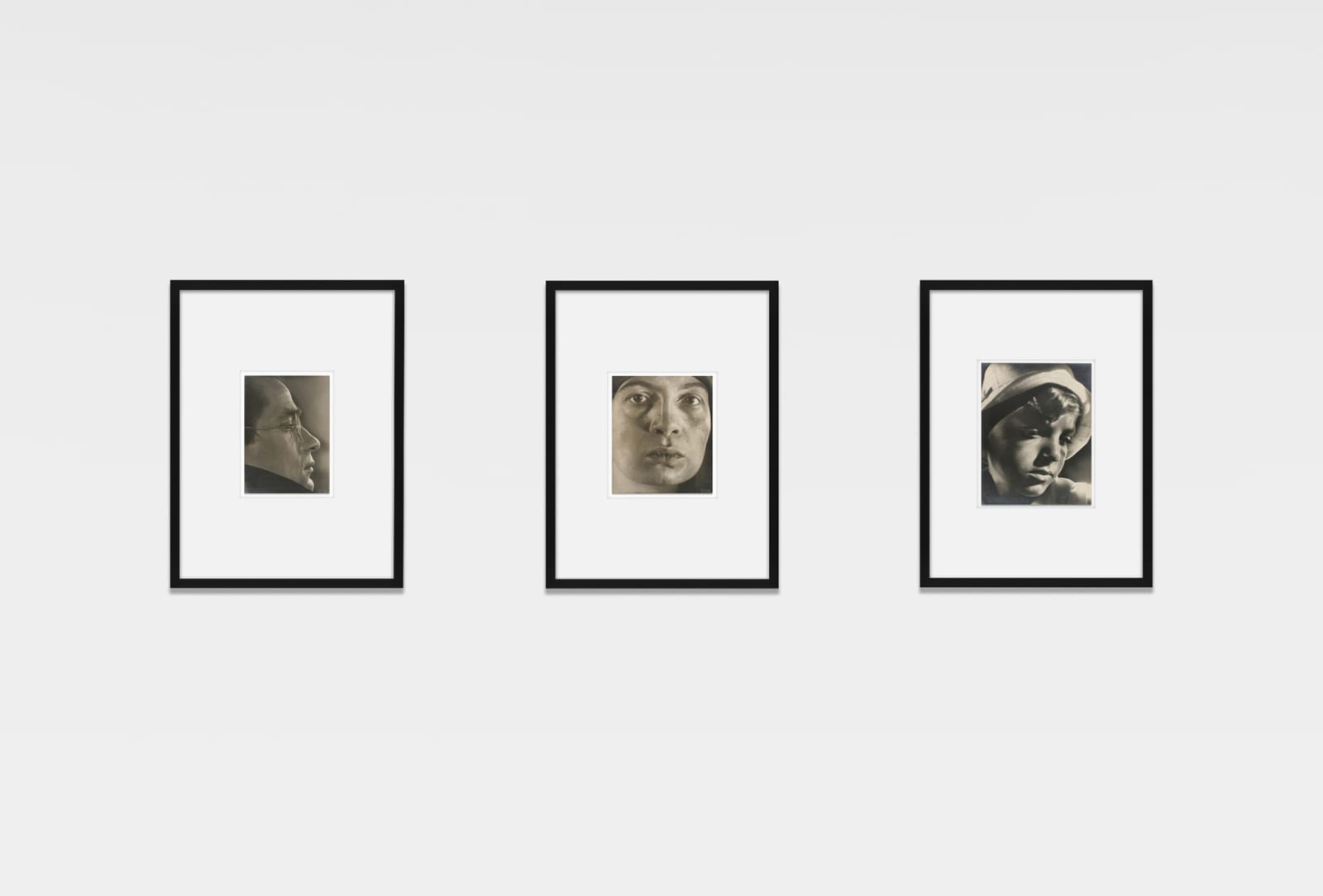 Helmar Lerski, Collection of 88 vintage prints – the visual material of the original maquette for the book ‘Der Mensch – Mein Bruder’, 1912–1944