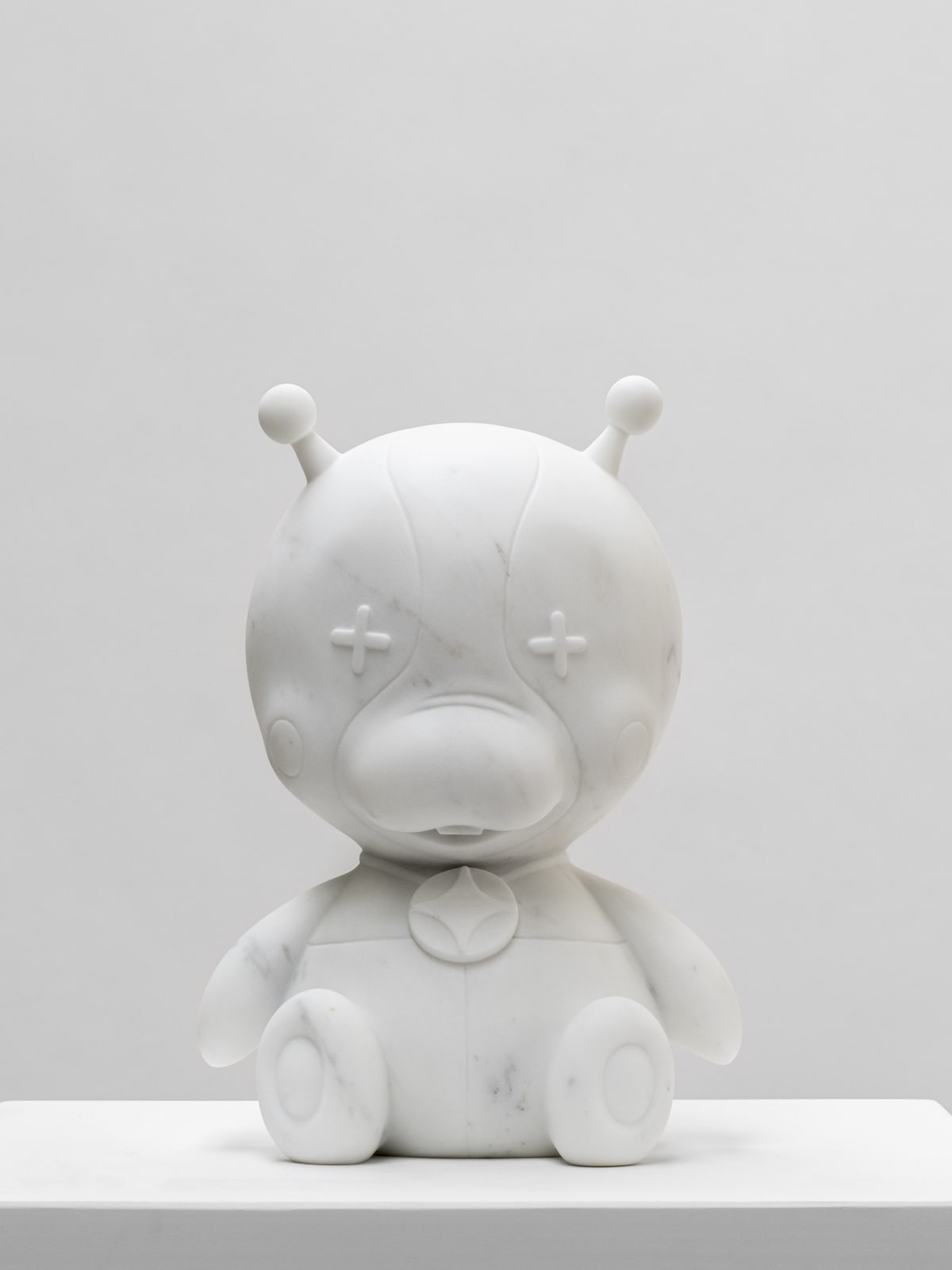 Marble sculpture of Pakkun from the series Toys, Filippo Tincolini artwork