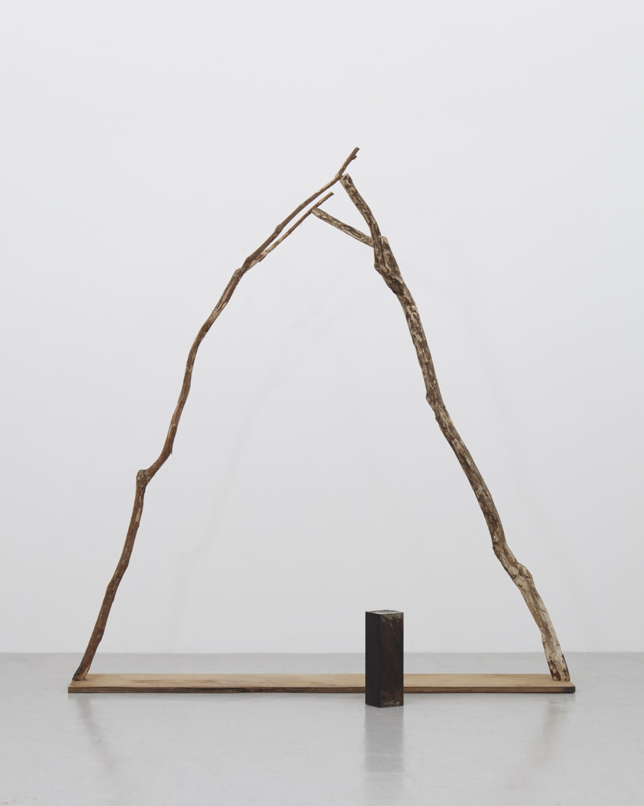 Kishio Suga Intentionally Supported Space 2015 Wood, Acrylic, Steel 195.5 x 183.5 x 49.5 cm