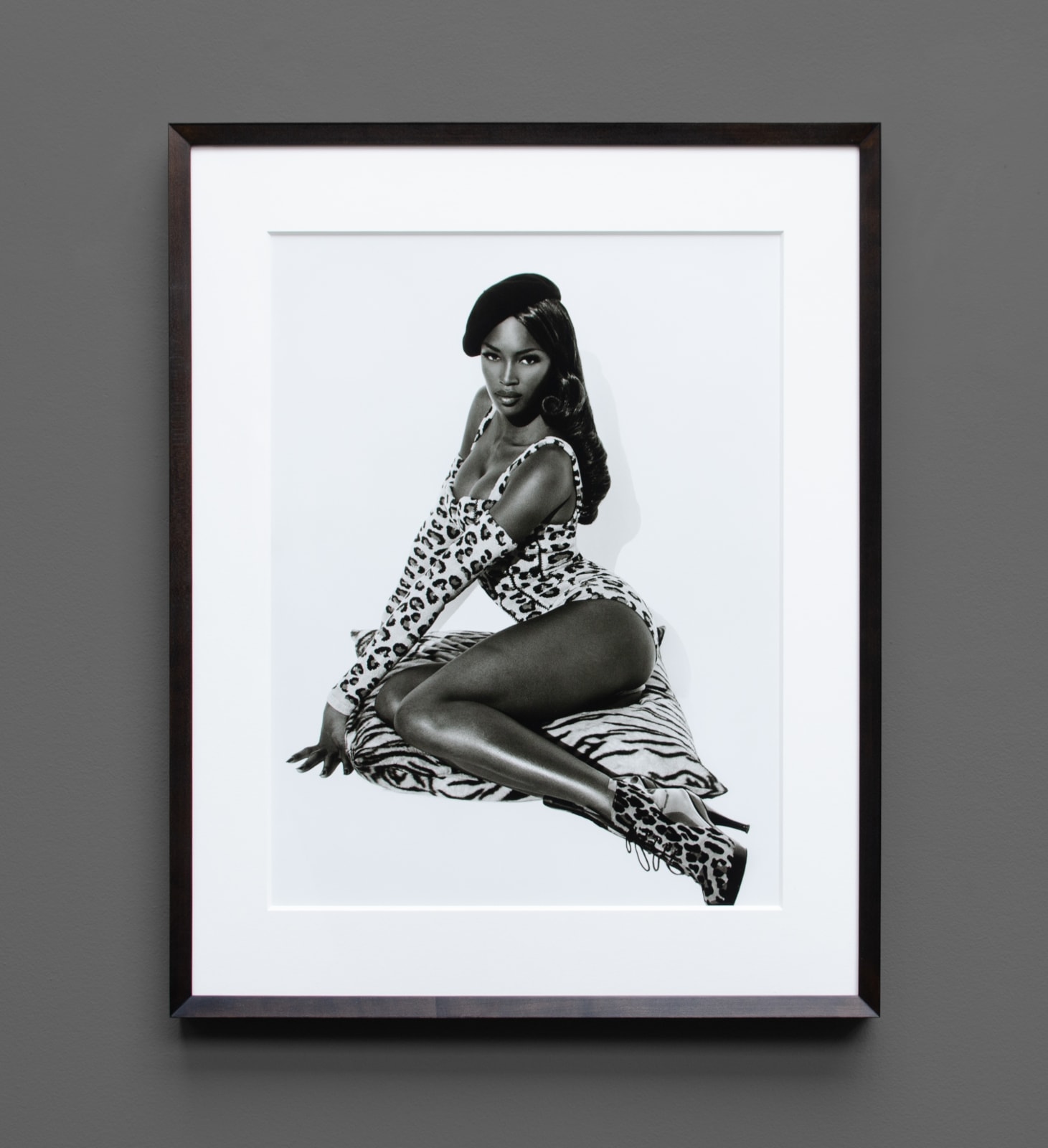 Herb Ritts, Naomi Seated, Hollywood, 1991