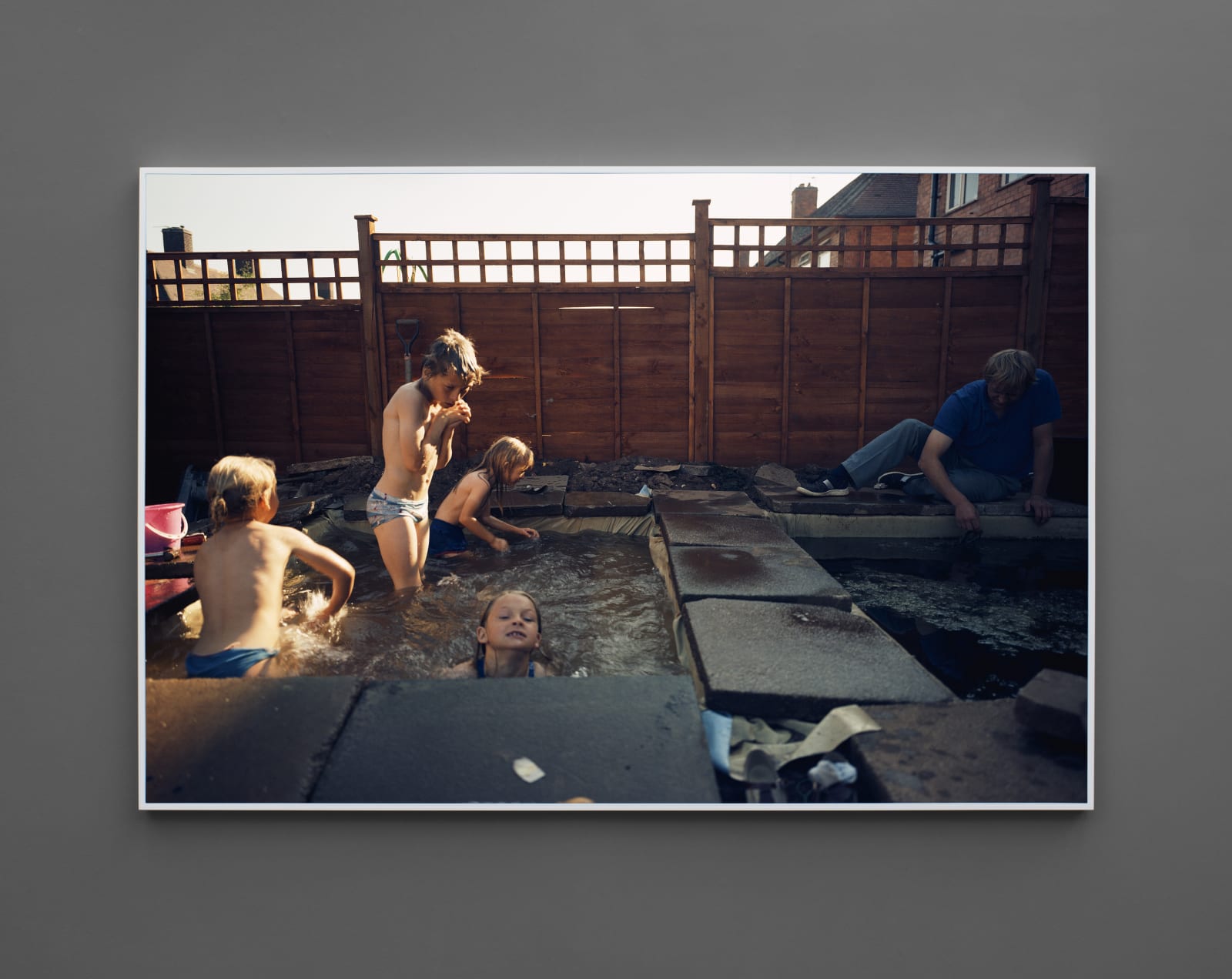 Nick Waplington, UNTITLED (LR.24 0031R), from the series Living Room, 1985-97