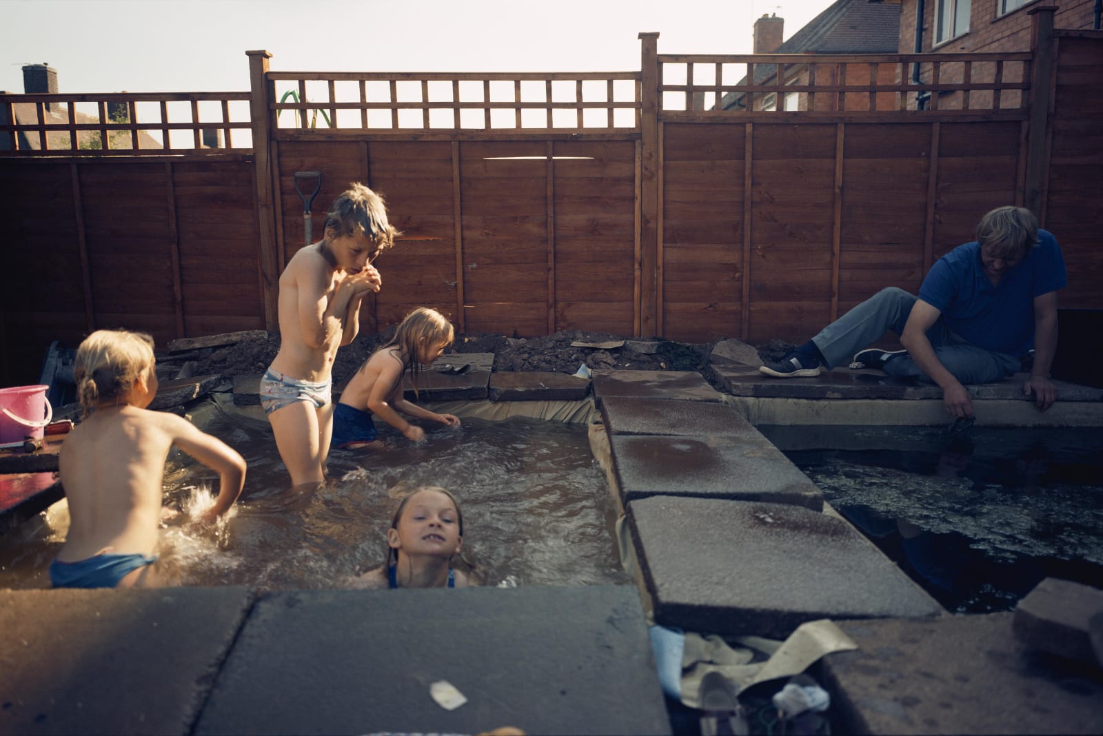 Nick Waplington, UNTITLED (LR.24 0031R), from the series Living Room, 1985-97