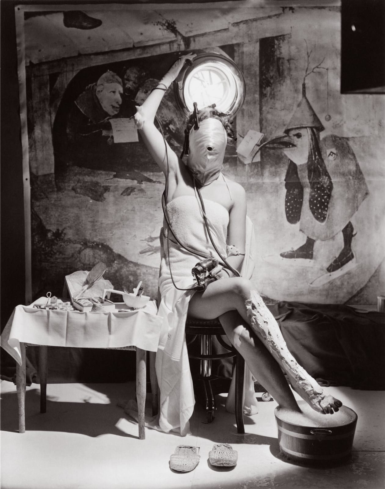 Horst P. Horst, Electric Beauty, Paris, 1939